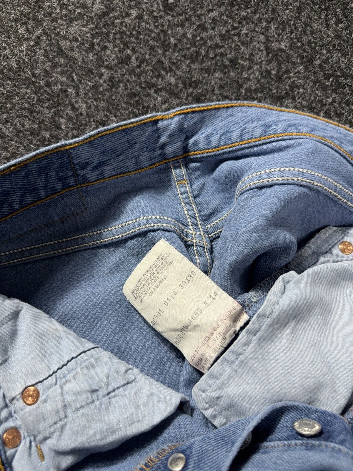Levi's Vintage Clothing 90s Levi’s 501 USA Distressed Light Wash Straight Leg Jeans Size US 30 / EU 46 - 12 Thumbnail