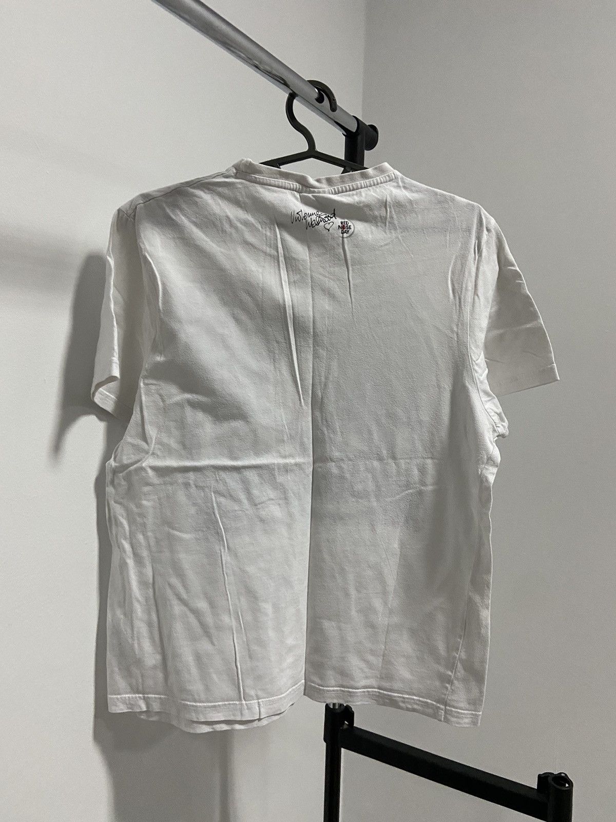 Vintage × Vivienne Westwood Vivienne Westwood T Shirt Vintage Red Nose Day big logo Size US S / EU 44-46 / 1 - 3 Thumbnail