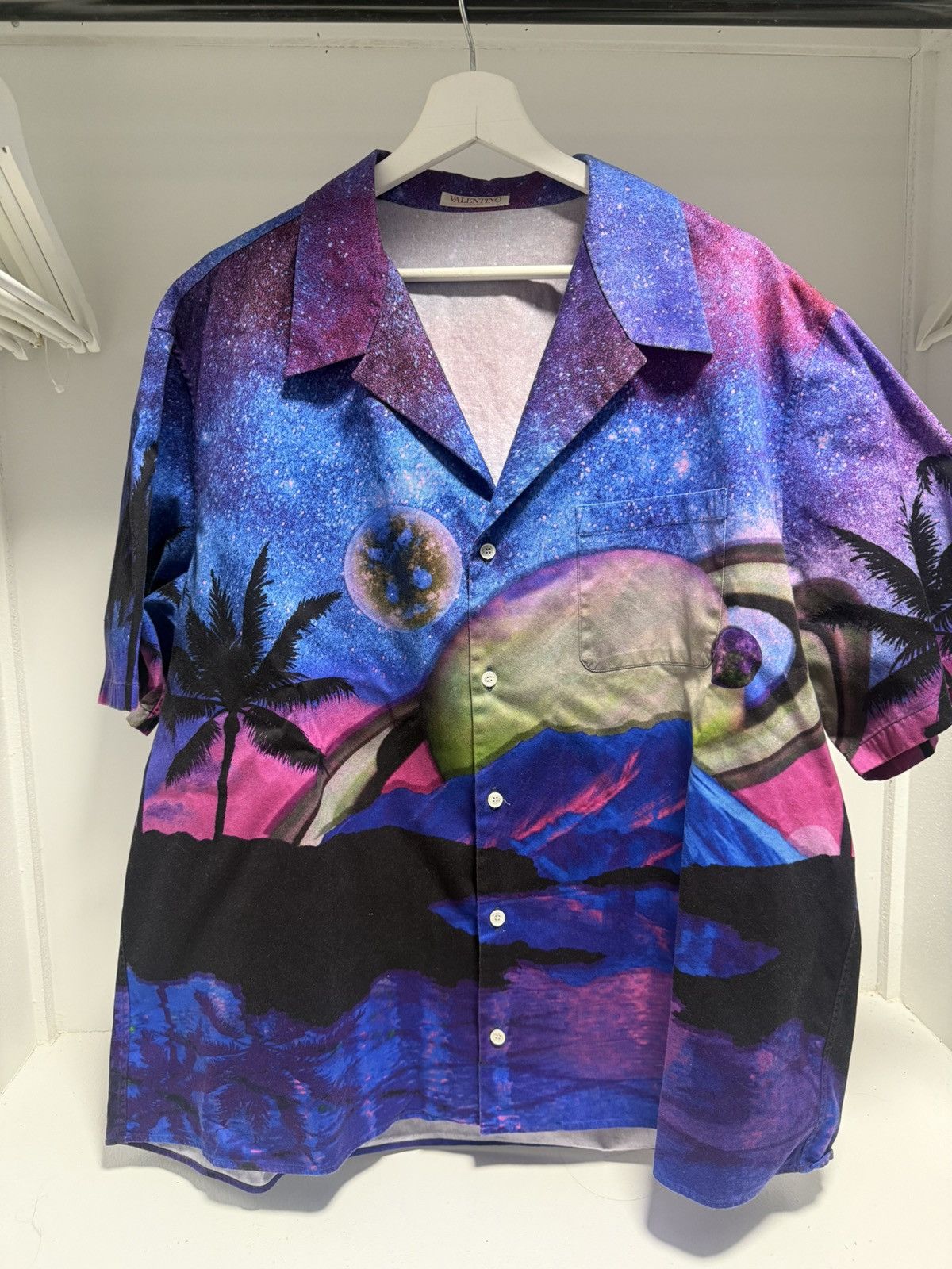 Valentino VALENTINO SPACE SHIRT Size US XL / EU 56 / 4 - 1 Thumbnail