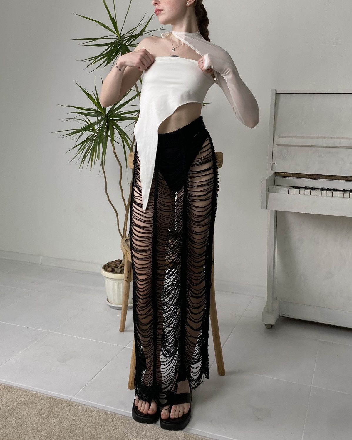 Vintage MESH Y2K STYLE MAXI SKIRT 1990s Size 26" / US 2 / IT 38 - 1 Thumbnail