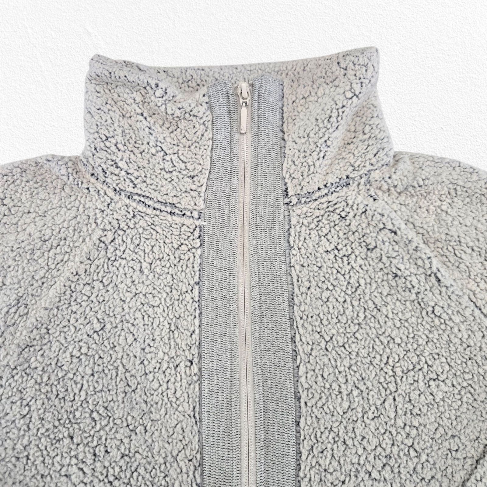 The North Face North Face Gray Sherpa Fleece Full Zip Jacket Size Large Size L / US 10 / IT 46 - 3 Thumbnail