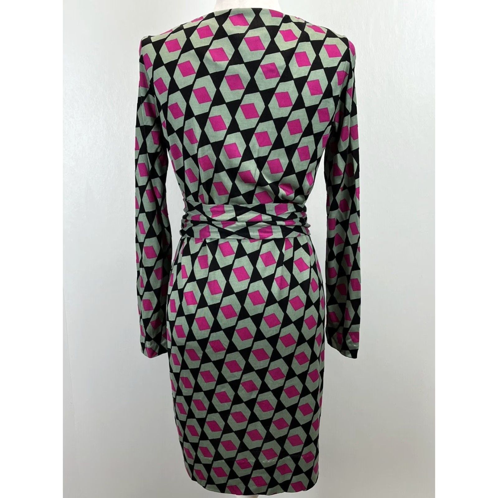 Diane von Furstenberg Diane von Furstenberg 100% Silk Dress Sz 4 Belted Geometric Print Retro Heavy Size S / US 4 / IT 40 - 3 Thumbnail