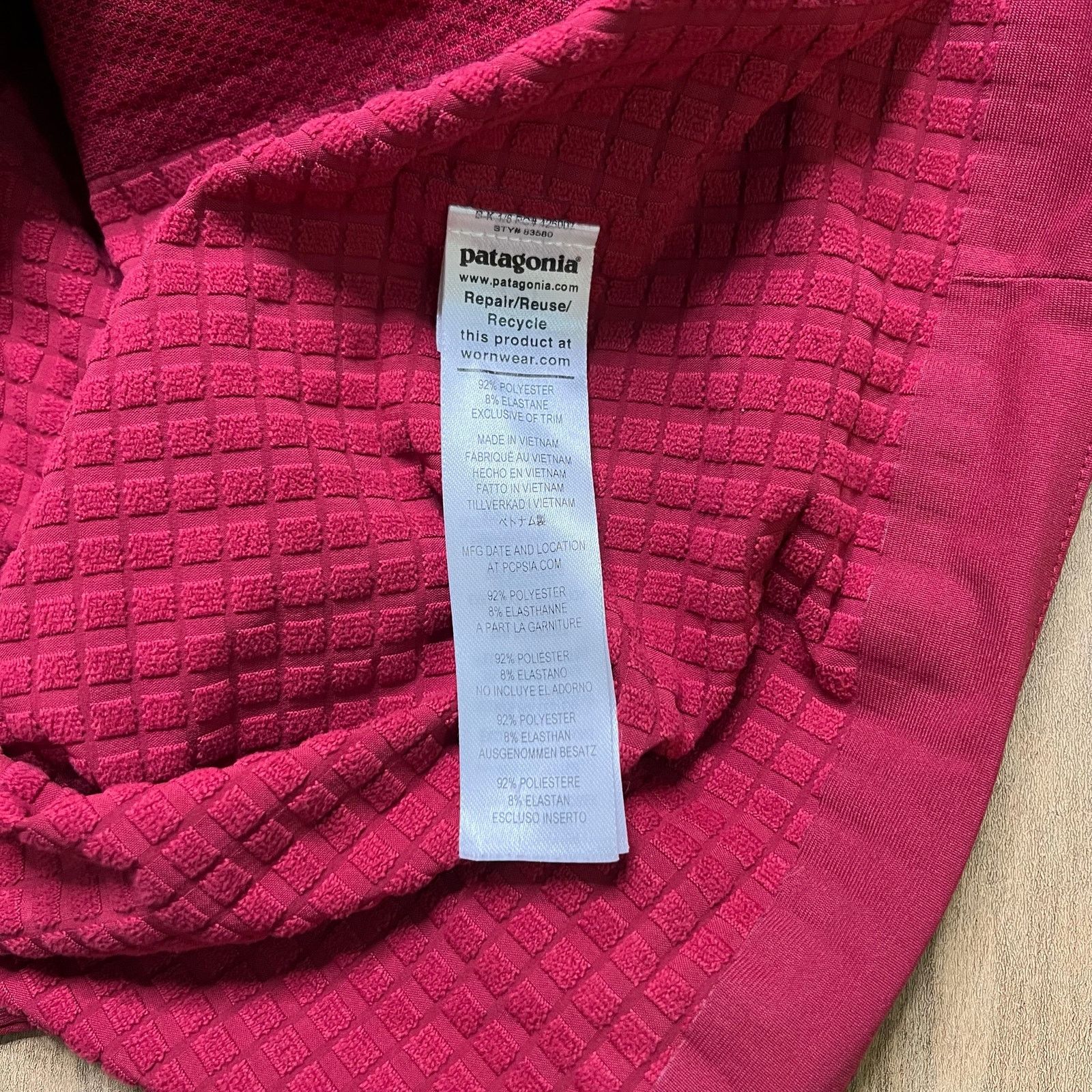Patagonia Patagonia R1 Techface Wax Red Fleece Jacket Mens XL 83580 Size US XL / EU 56 / 4 - 9 Thumbnail