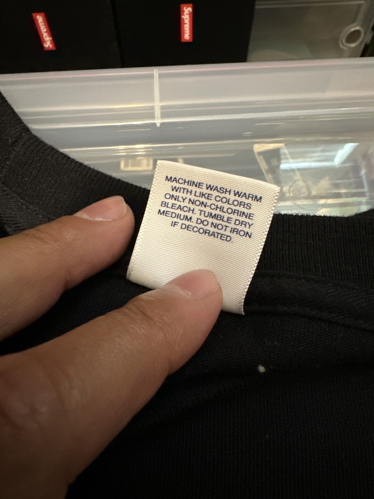 Supreme Supreme luminous tee Size US L / EU 52-54 / 3 - 3 Thumbnail
