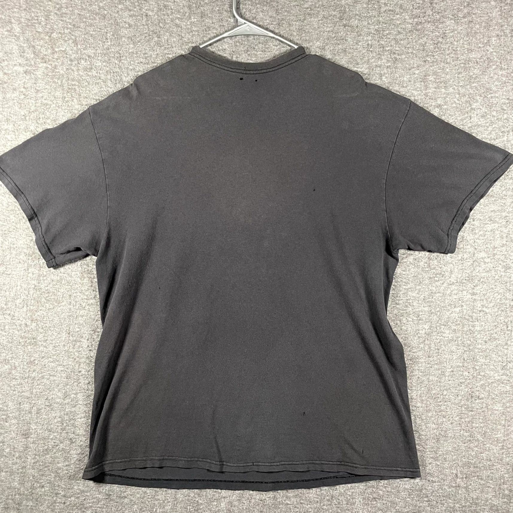 Vintage VINTAGE Five Finger Death Punch Shirt Mens Large Black 5FDP The Pit Crew Band Tee Size US L / EU 52-54 / 3 - 2 Thumbnail