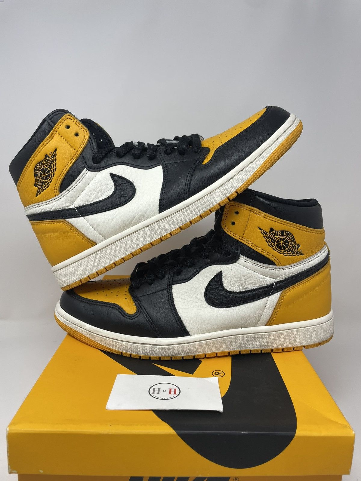 Jordan Brand Air Jordan 1 Retro High Yellow Toe Taxi Size US 11 / EU 44 - 2 Thumbnail