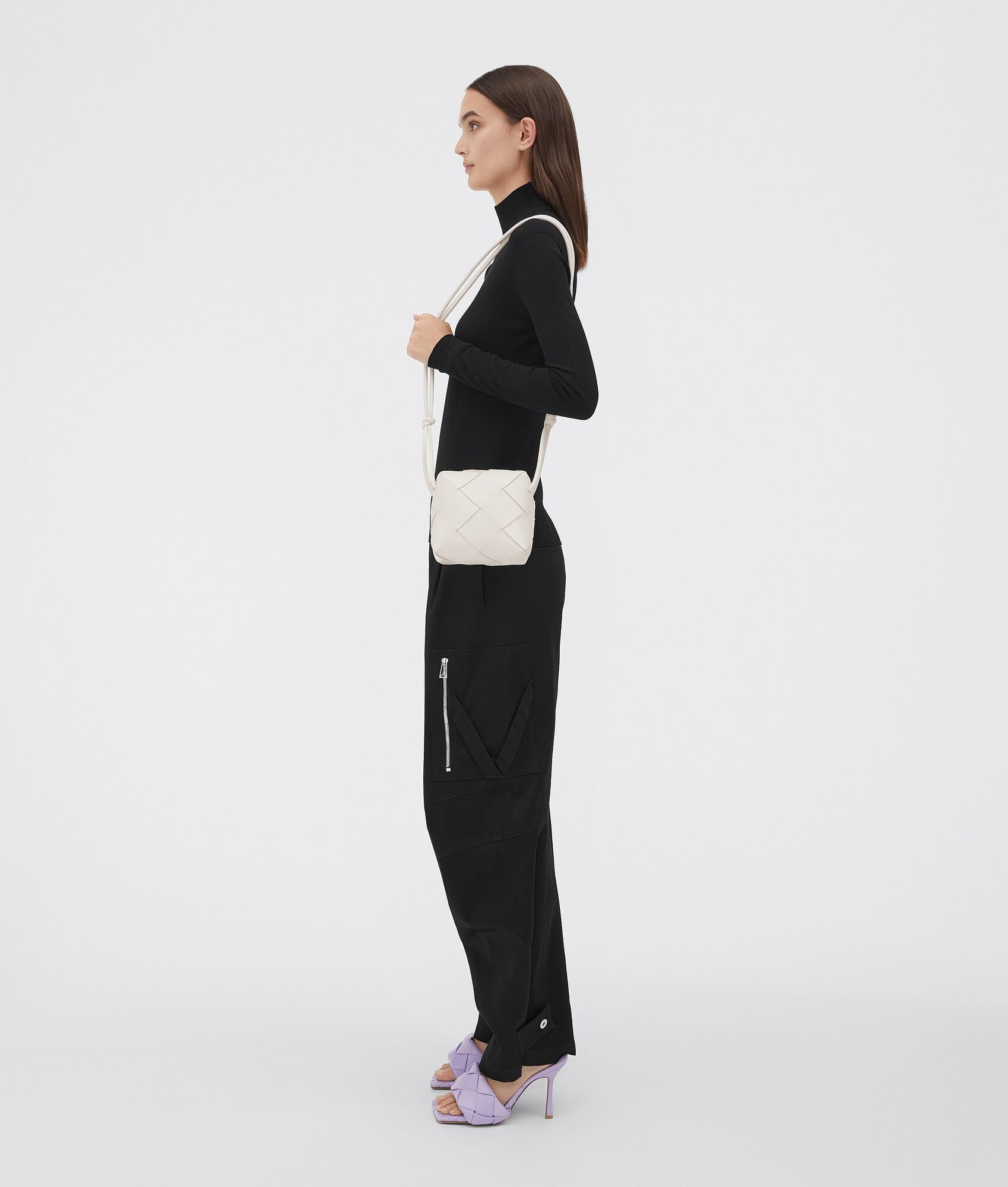 Bottega Veneta o1lf3ng10525 Size: OS / Mini Cassette Camera Bag in White Size ONE SIZE - 5 Thumbnail