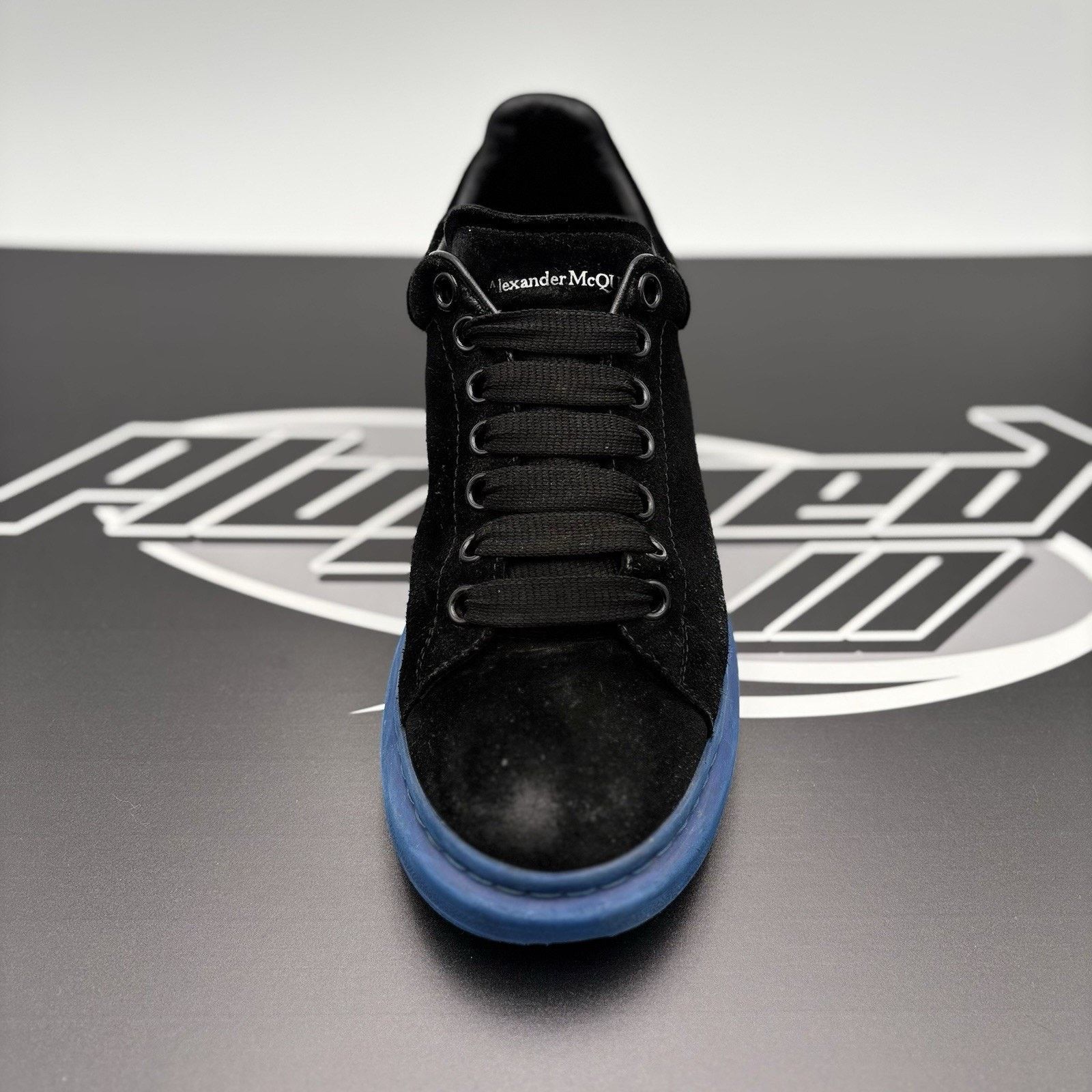 Alexander McQueen Alexander McQueen ' Black Velvet, Blue ' Size US 8.5 / EU 41-42 - 14 Thumbnail