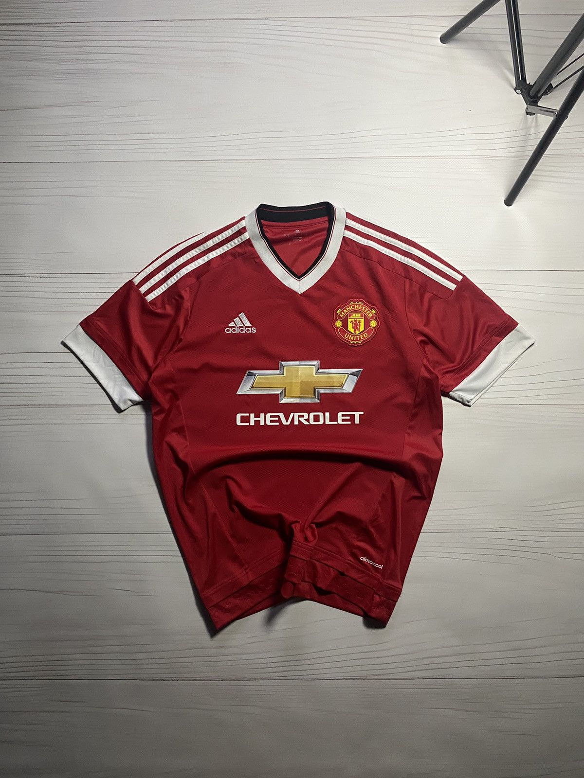 Adidas × Vintage Manchester United 2015/16 home soccer football y2k t shirt Size US M / EU 48-50 / 2 - 1 Thumbnail