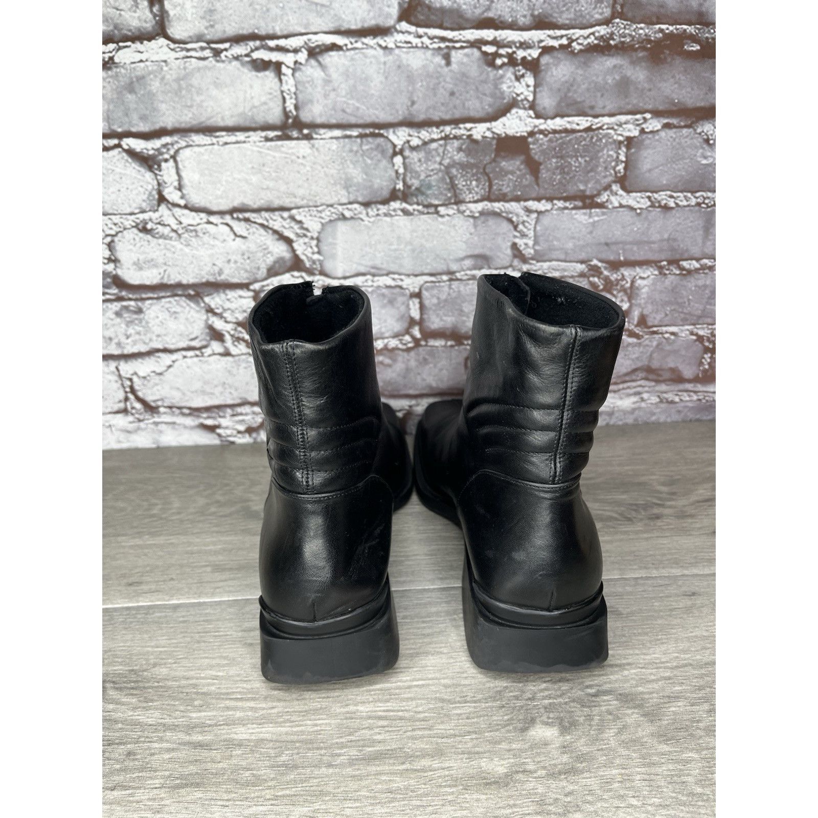 Aquatalia Aquatalia Italy Black Leather Center Zip Ankle Heel Boots Wo Size US 8 / IT 38 - 6 Thumbnail