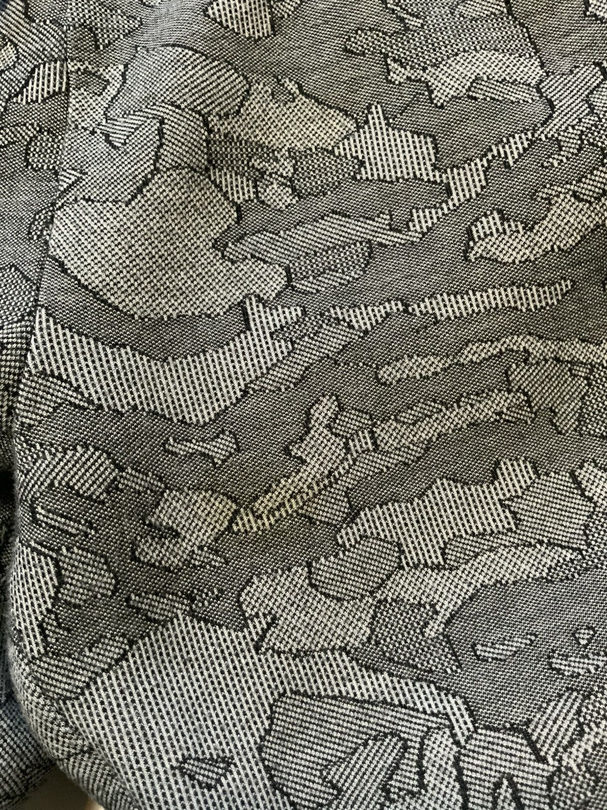Nike Nike Tech Fleece Jacquard Grey Camouflage Jogger Track Pants Size US 30 / EU 46 - 7 Thumbnail