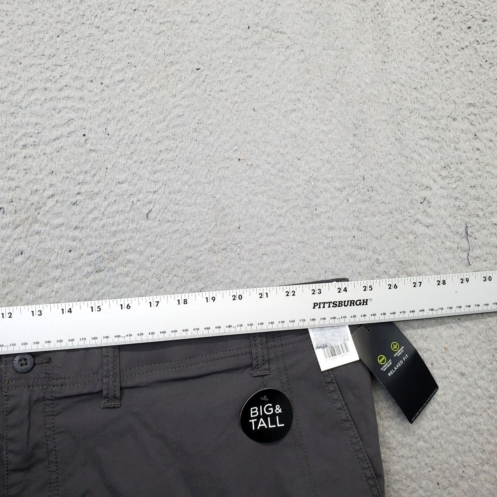 Lee Lee Mens Cargo Shorts 50 Gray Extreme Motion Relaxed Fit Waistband Cotton Cotton Cargo Pocket 10.25 Inseam 23.25 Inseam 24.25 Waist Size US 34 / EU 50 - 5 Thumbnail