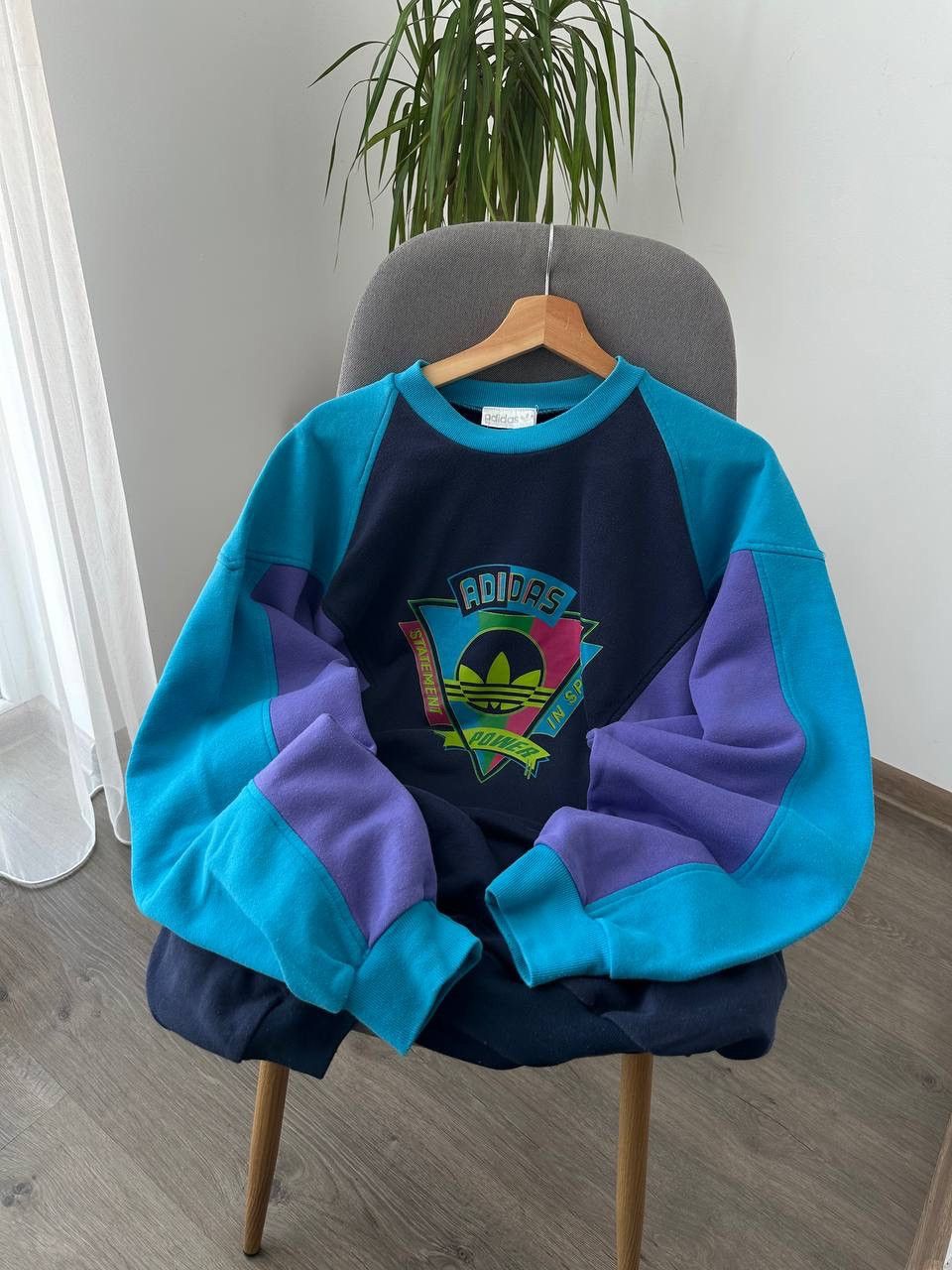 Adidas × Vintage Vintage Adidas Sportswear 90’s Center Logo Sweatshirt Size US L / EU 52-54 / 3 - 7 Thumbnail