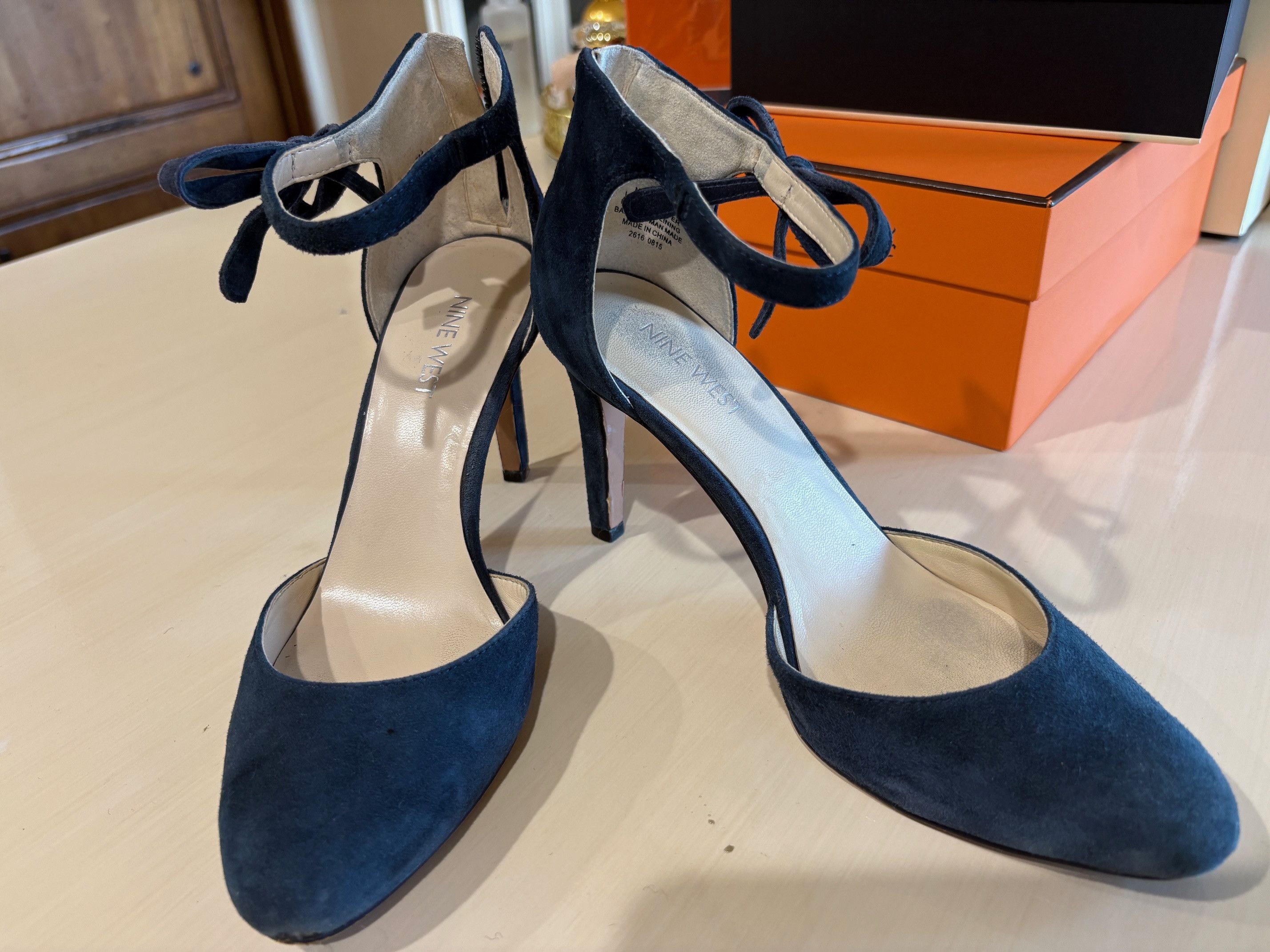 Nine West Nine West Navy Blue Suede Heels Size US 7 / IT 37 - 1 Thumbnail