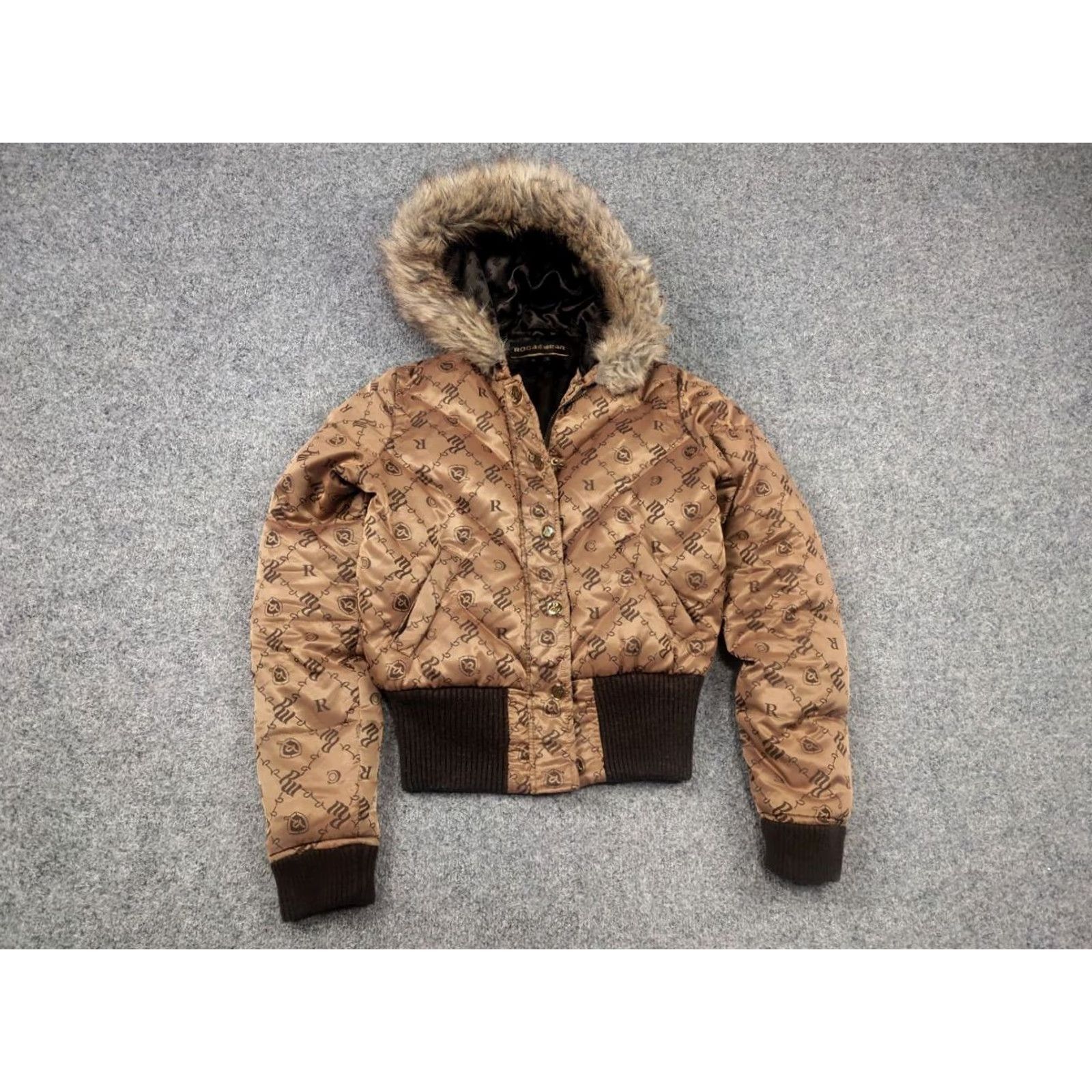 Rocawear Vintage Rocawear Brown Puffer Jacket XS Women Short Logo Down Quilted 90s Hip Hop Vintage y2k Japan Fur Cropped LGB if six was nine Style Size XS / US 0-2 / IT 36-38 - 3 Thumbnail