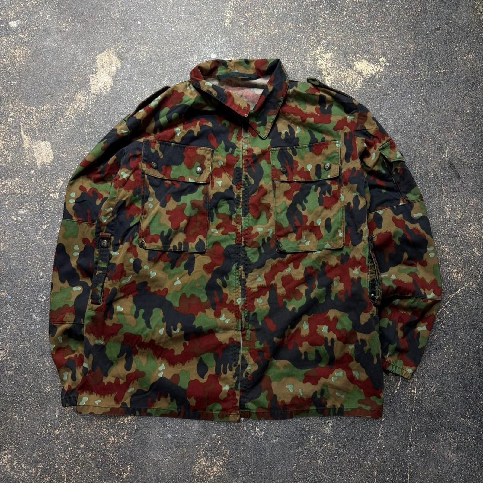 Vintage 80’s Swiss Army AlpenFlage Jacket