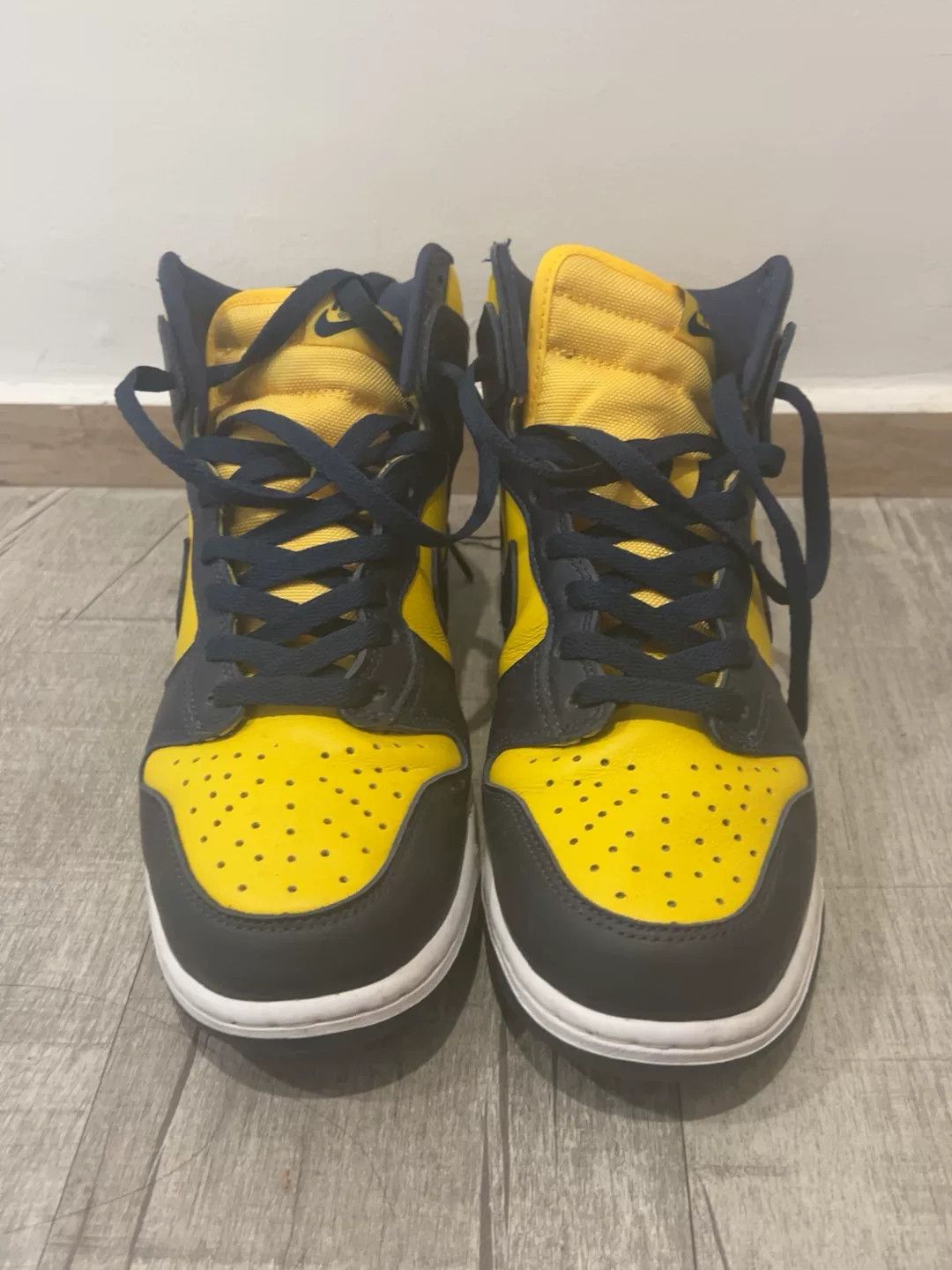 Nike Nike Dunk SP Michigan High-Top Sneaker Size US 9 / EU 42 - 1 Thumbnail