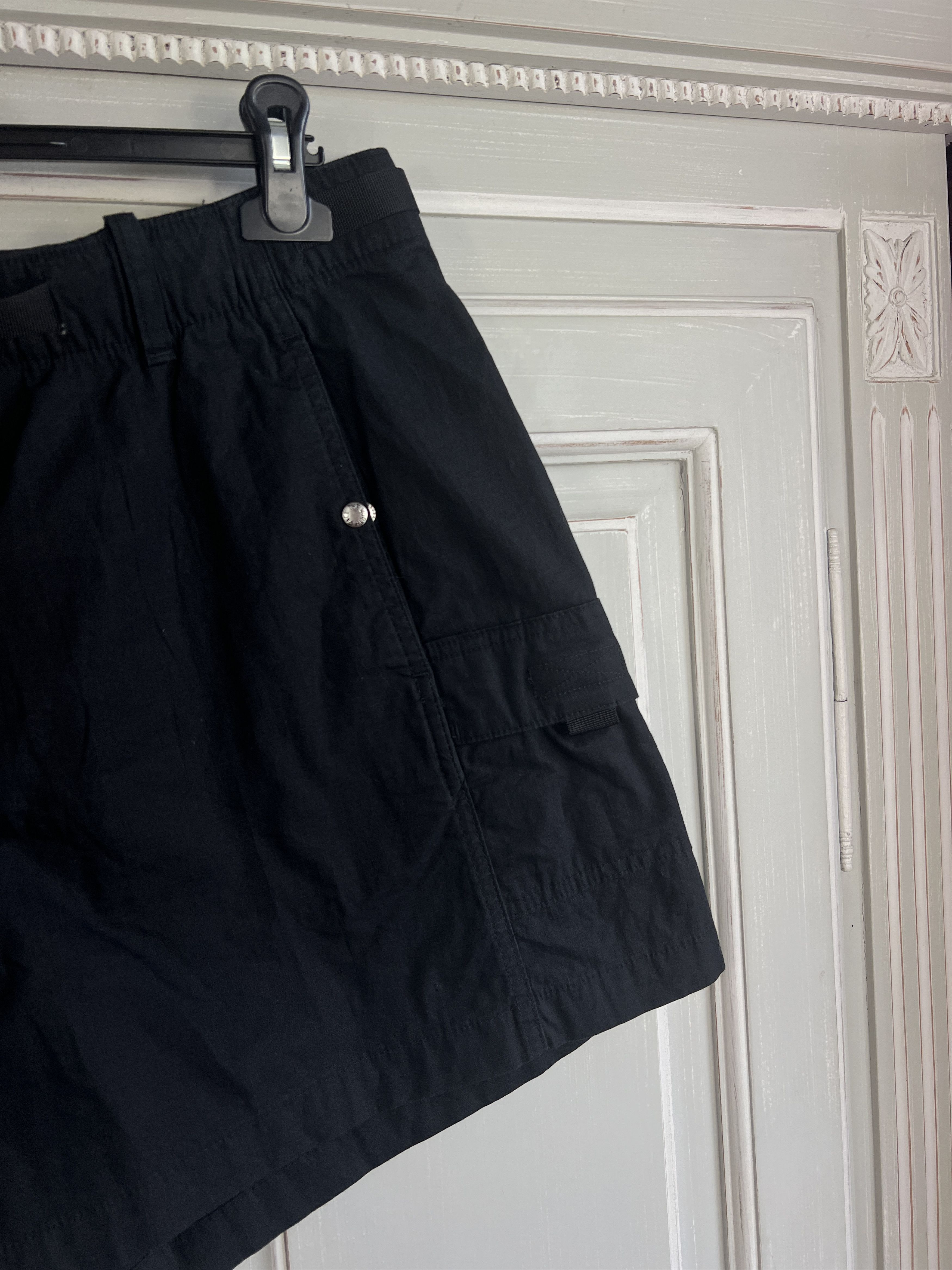 The North Face THE NORTH FACE SHORTS GORPCORE BLACK NEW SIZE L Size 34" / US 12 / IT 48 - 4 Thumbnail
