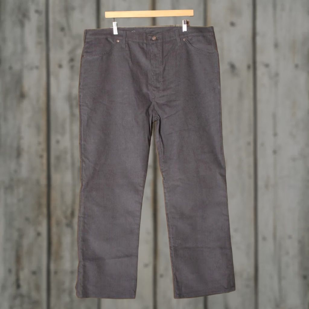 JCPenney VINTAGE JCPenney Pants Bootcut Corduroy Gray 42x32 Mens Regular Wide Trouser Jeans 42x32 Mens Bootsuit? Size 42R - 1 Thumbnail