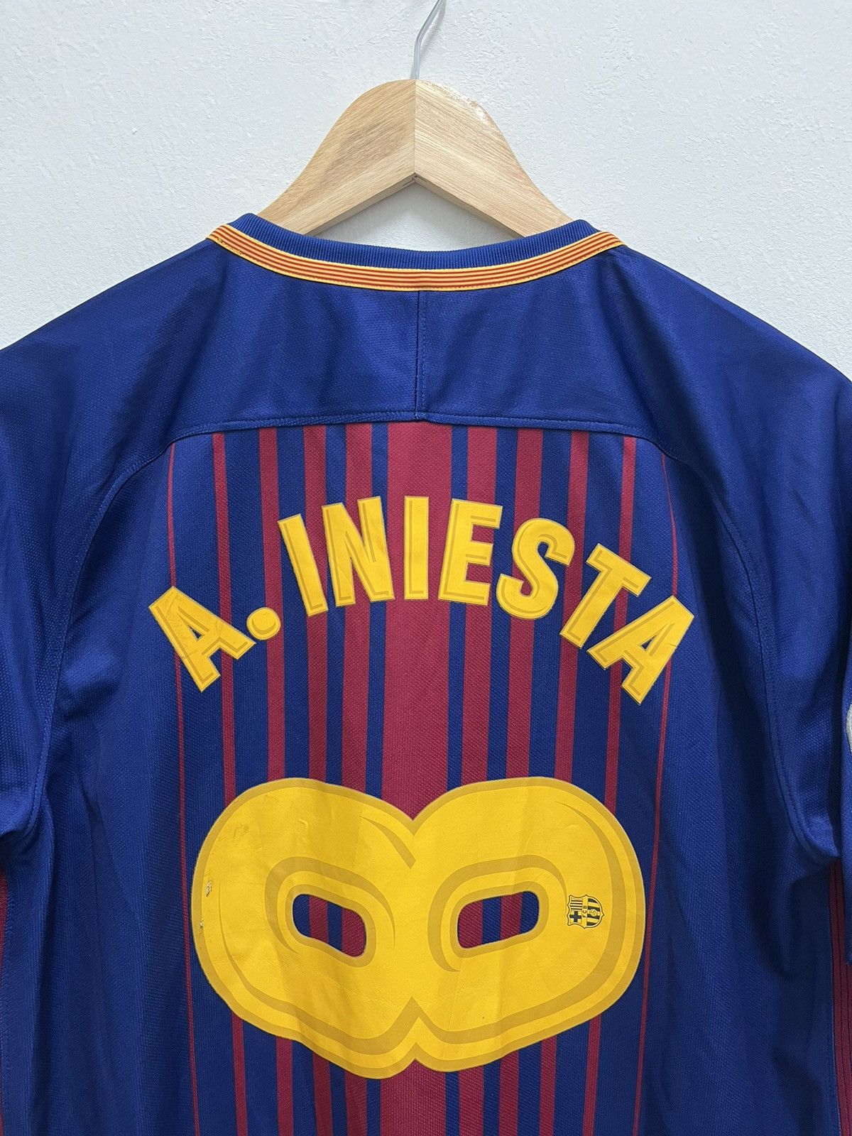 Nike SPECIAL EDITION‼️ Barcelona 2017/18 Iniesta Infinity Jersey Size US L / EU 52-54 / 3 - 5 Thumbnail