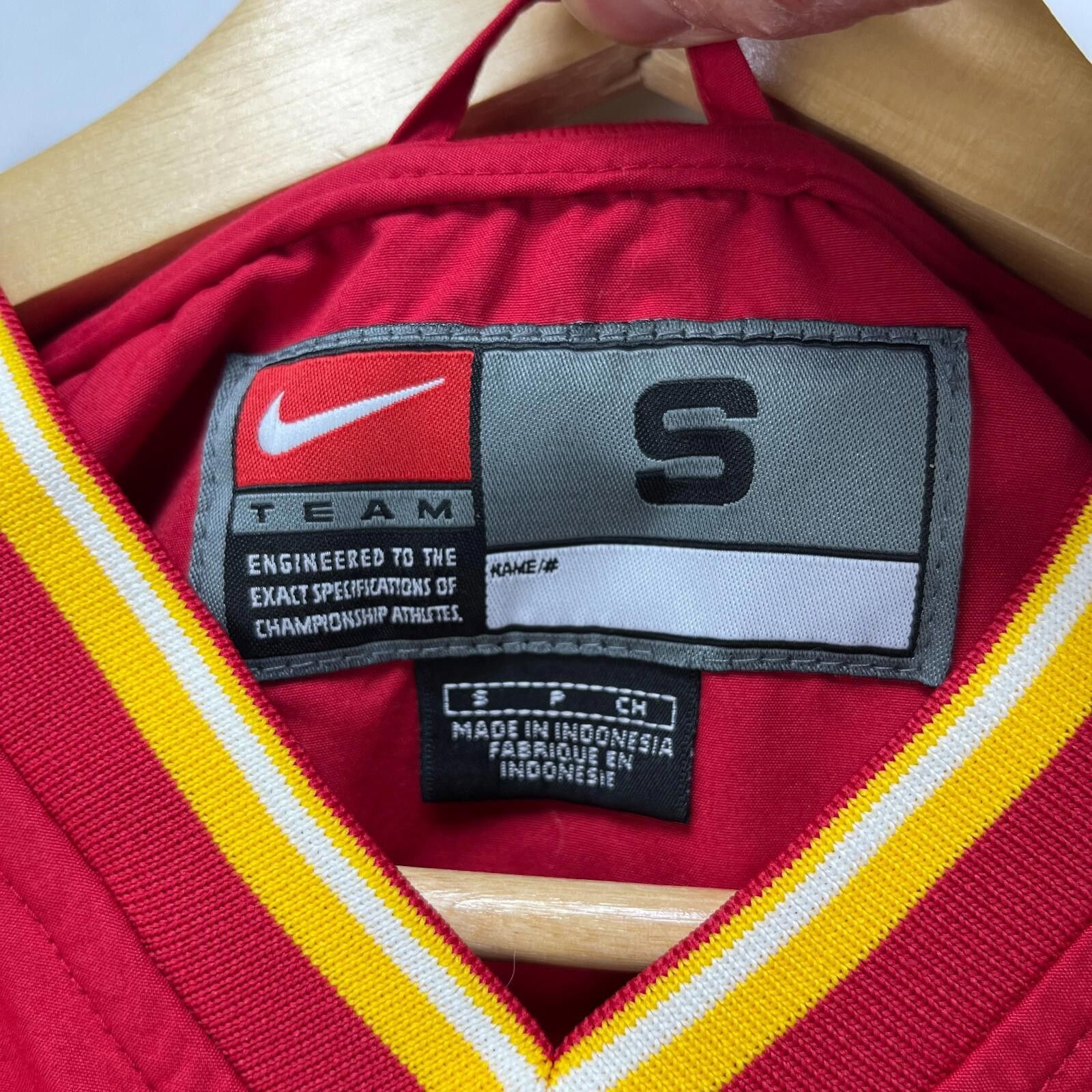 Nike Vintage Nike Iowa State Cyclones Windbreaker Jacket Small Size US S / EU 44-46 / 1 - 3 Thumbnail