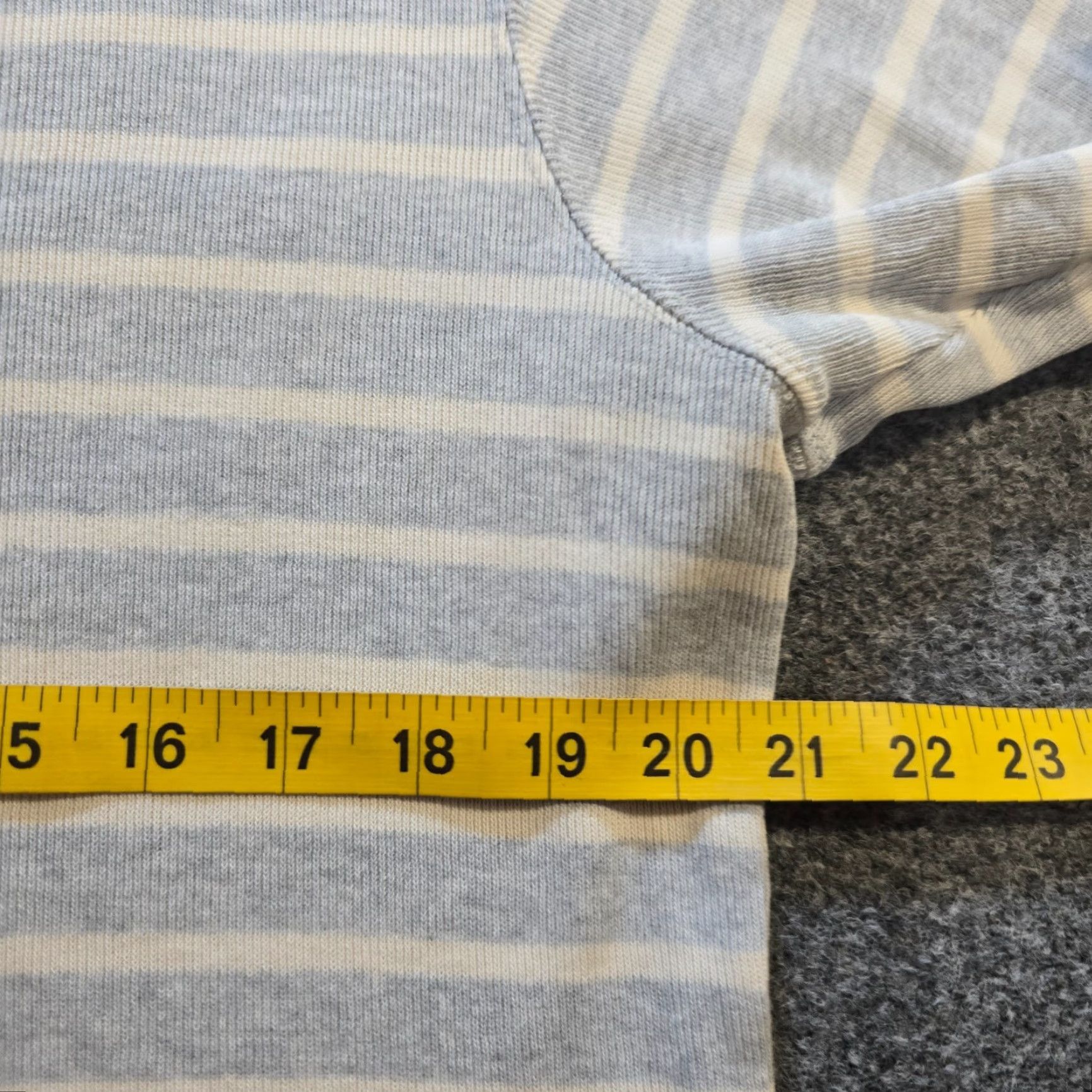 Vintage **LL Bean Gray Women's Large Striped Pullover Boat Neck Sweatshirt** User: LL Bean Gray Women's Large Striped Pullover Boat Neck Sweater Size L / US 10 / IT 46 - 5 Thumbnail