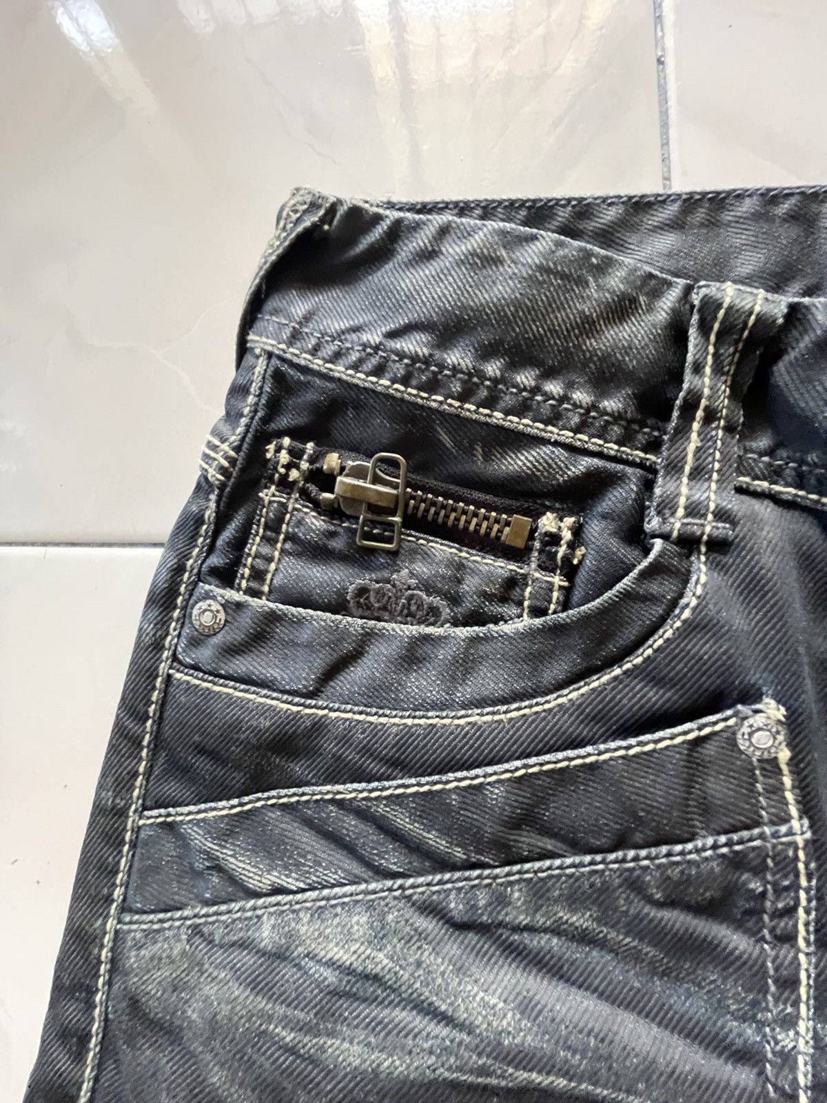 GOSTAR DE FUGA × semanticdesign Urban Craft Waxed Coated Contrast Triple Stitch Jeans Size US 30 / EU 46 - 13 Thumbnail