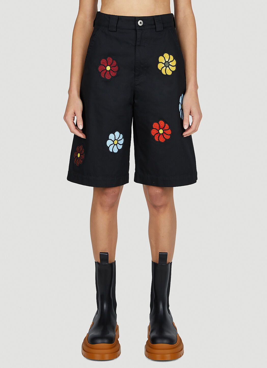 Moncler Floral Bermuda Shorts Size 27" / US 4 / IT 40 - 1 Thumbnail