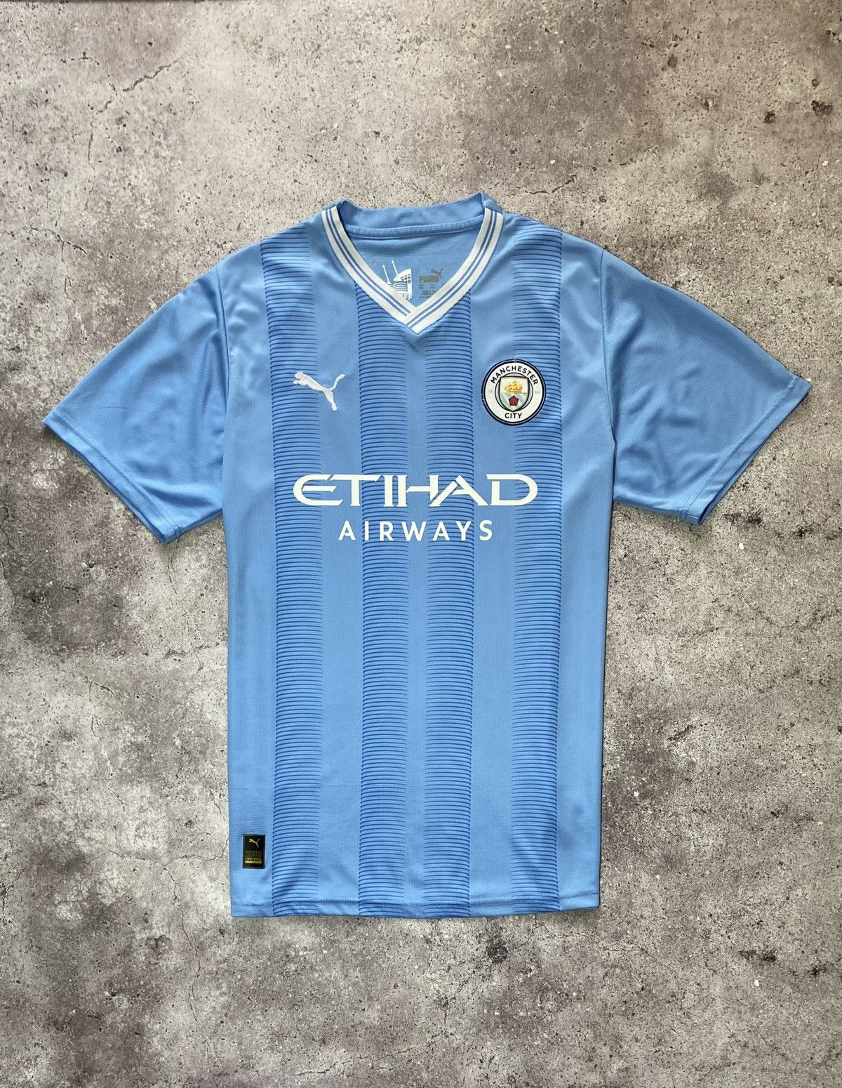 Puma Manchester City Vintage Puma Football Jersey Home T-shirt Size US XL / EU 56 / 4 - 1 Thumbnail