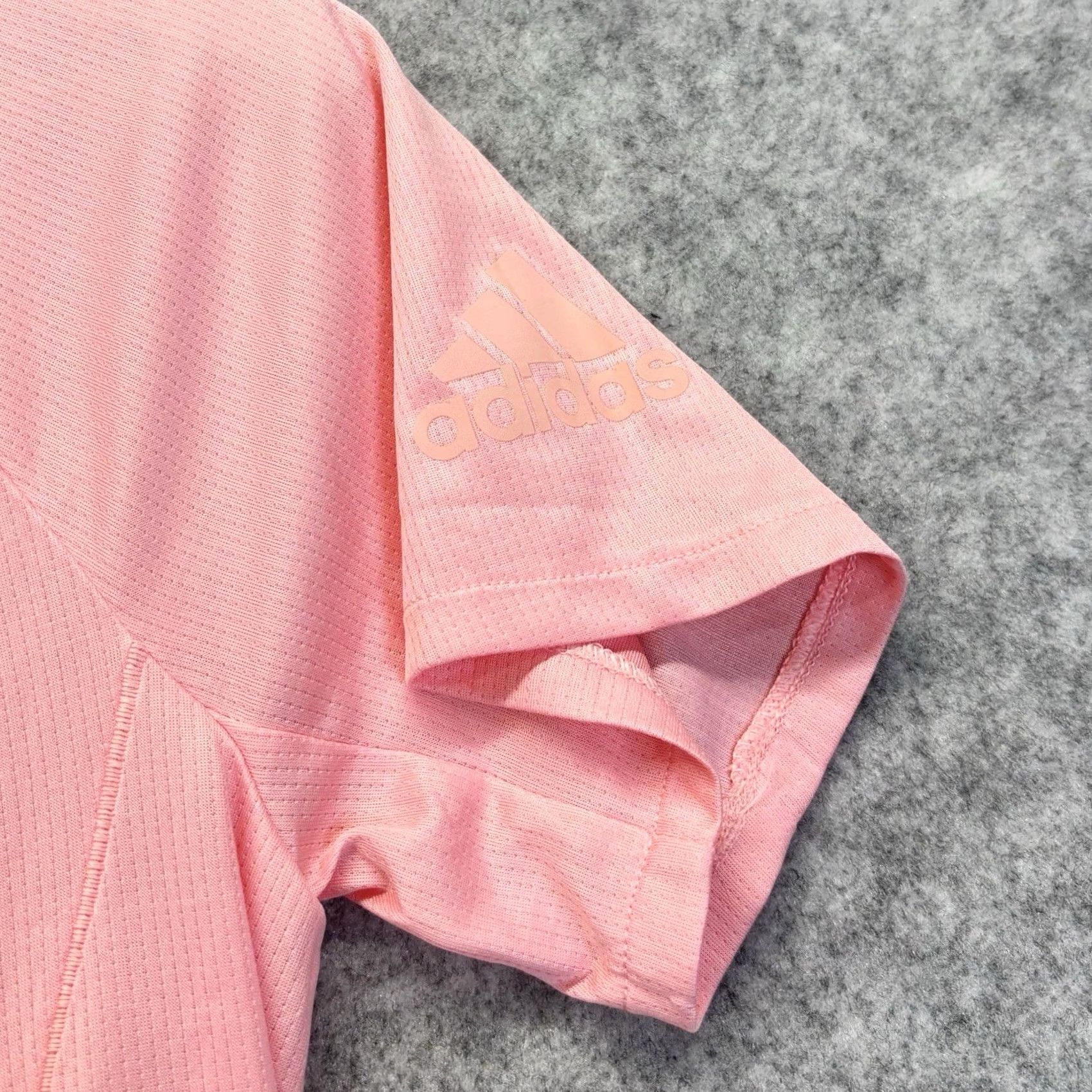 Adidas Adidas T Shirt Primeblue Pink Women’s XS New with Defects Small Pull/Snag Front & Arm Areas Ventless? Size M / US 6-8 / IT 42-44 - 5 Thumbnail