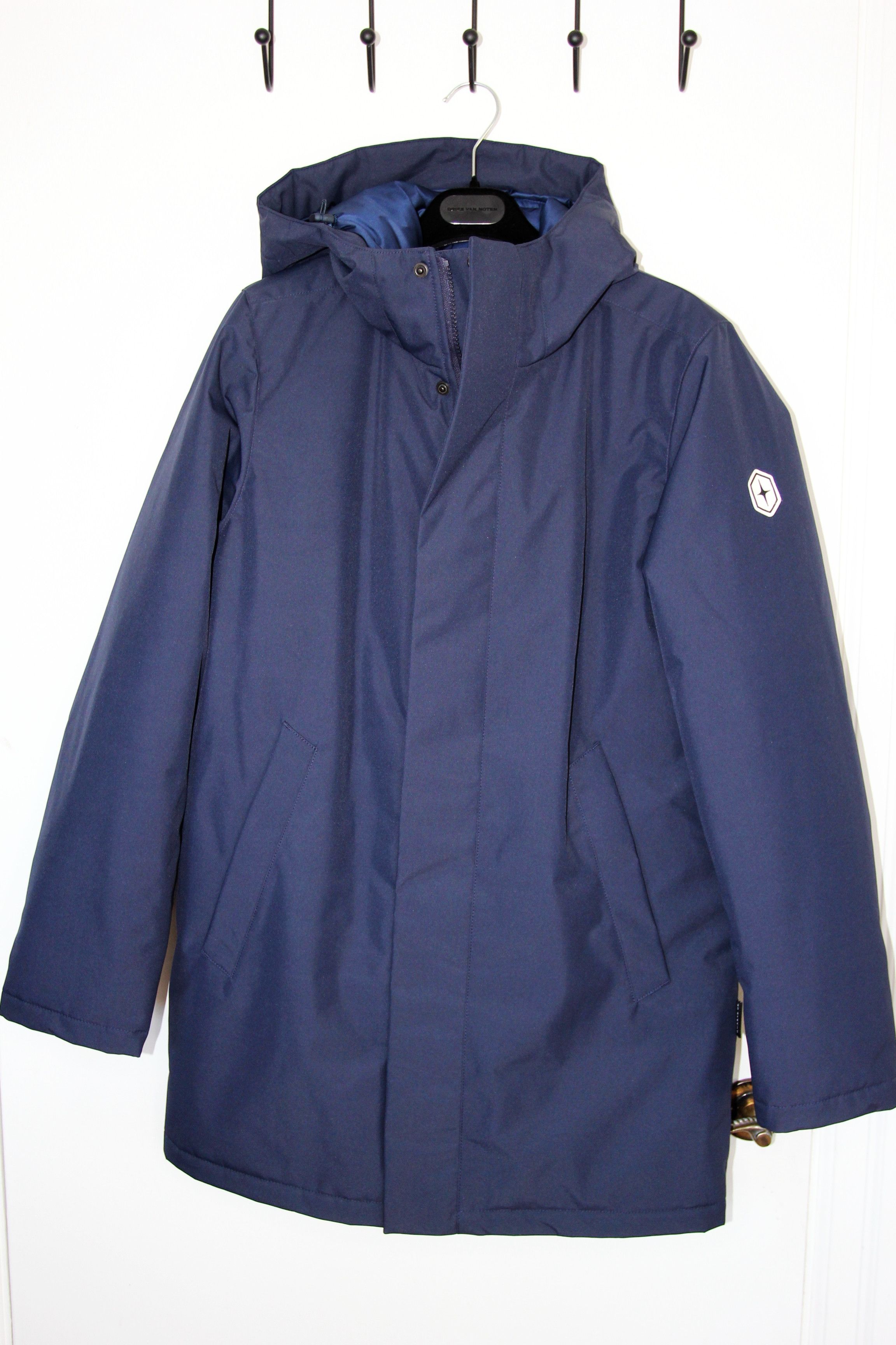 Other BNWT AW23 QUARTZ.CO ALBAN FORWARD INSULATED COAT NAVY S Size US S / EU 44-46 / 1 - 2 Thumbnail