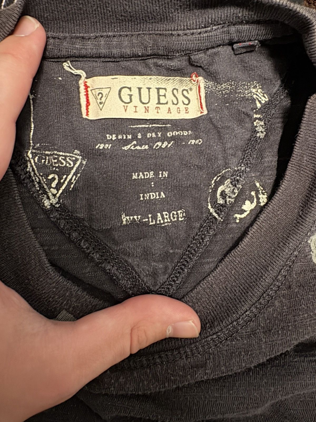 Guess Guess vintage paisley print tee Size US L / EU 52-54 / 3 - 3 Thumbnail