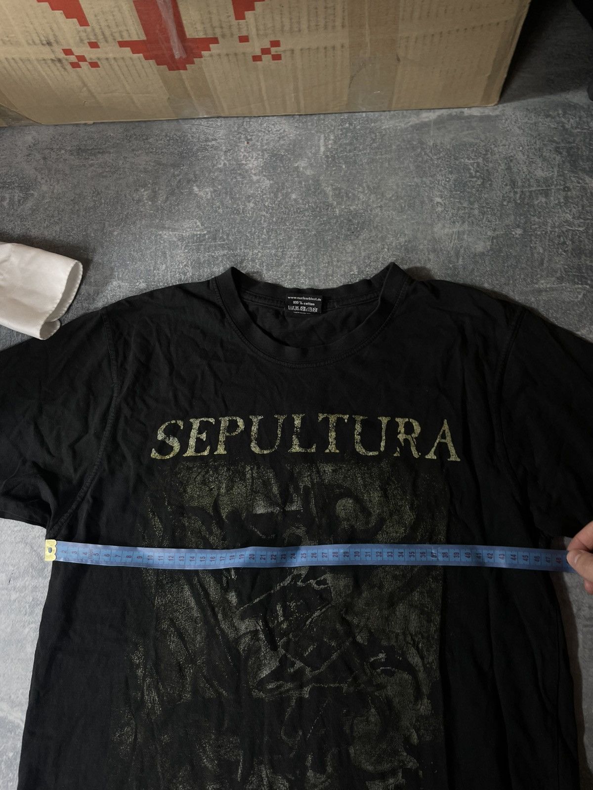 Band Tees Sepultura vintage band tee the mediator between head Size US M / EU 48-50 / 2 - 5 Thumbnail