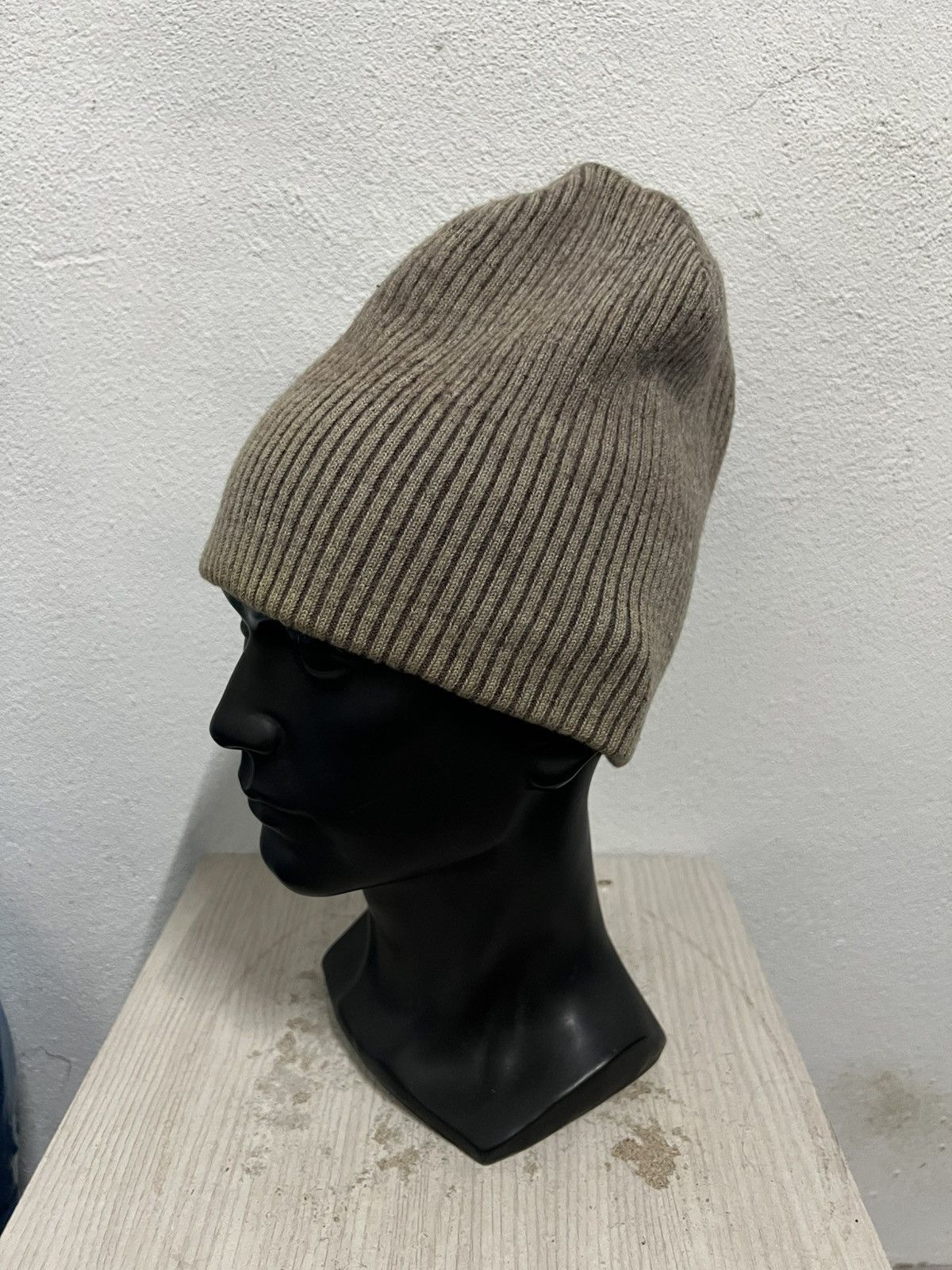 Gap Vintage Gap Plain Beanie Hat Size ONE SIZE - 3 Thumbnail