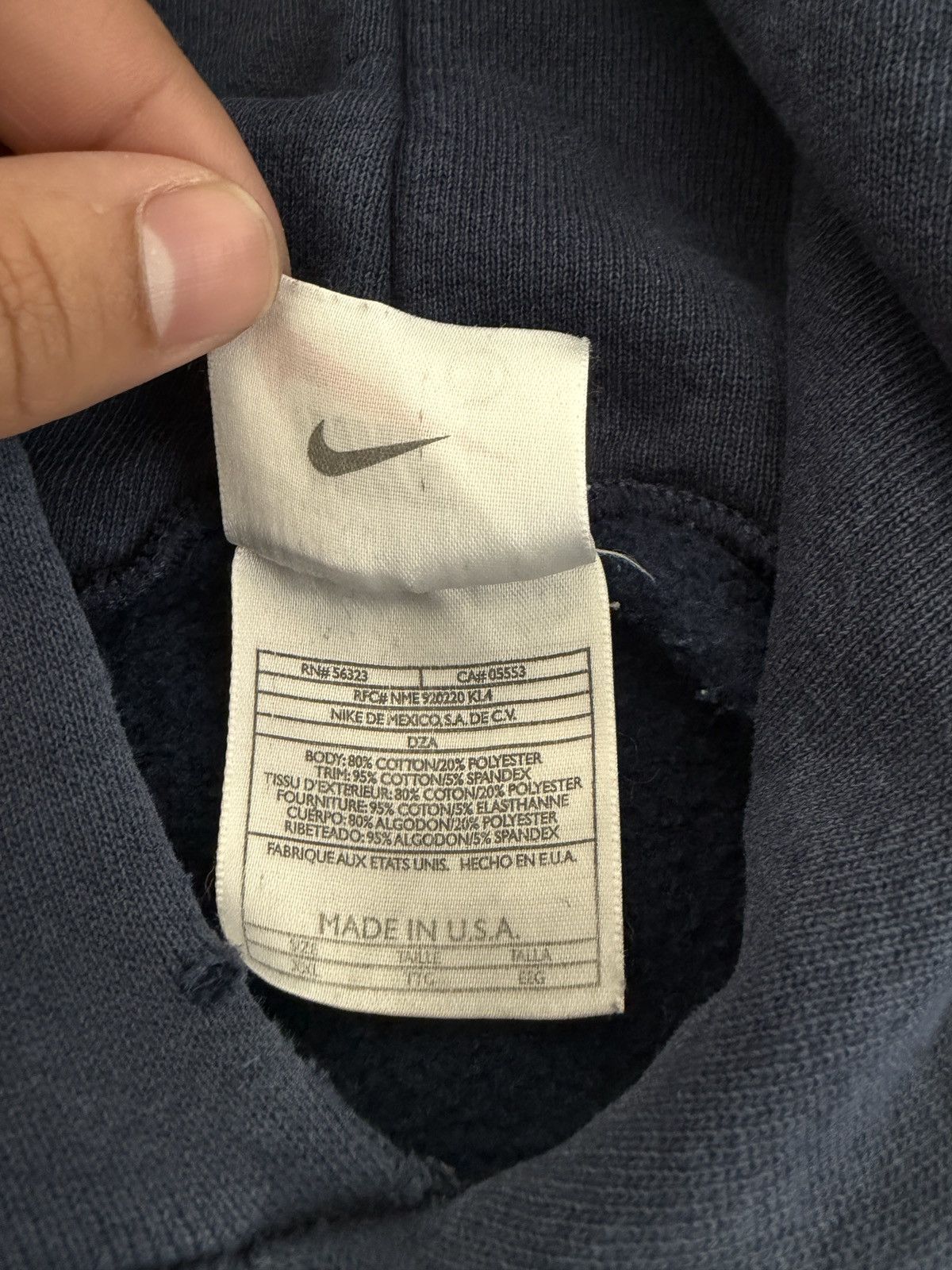Nike Vintage Nike Middle Swoosh Distressed Size US L / EU 52-54 / 3 - 5 Thumbnail