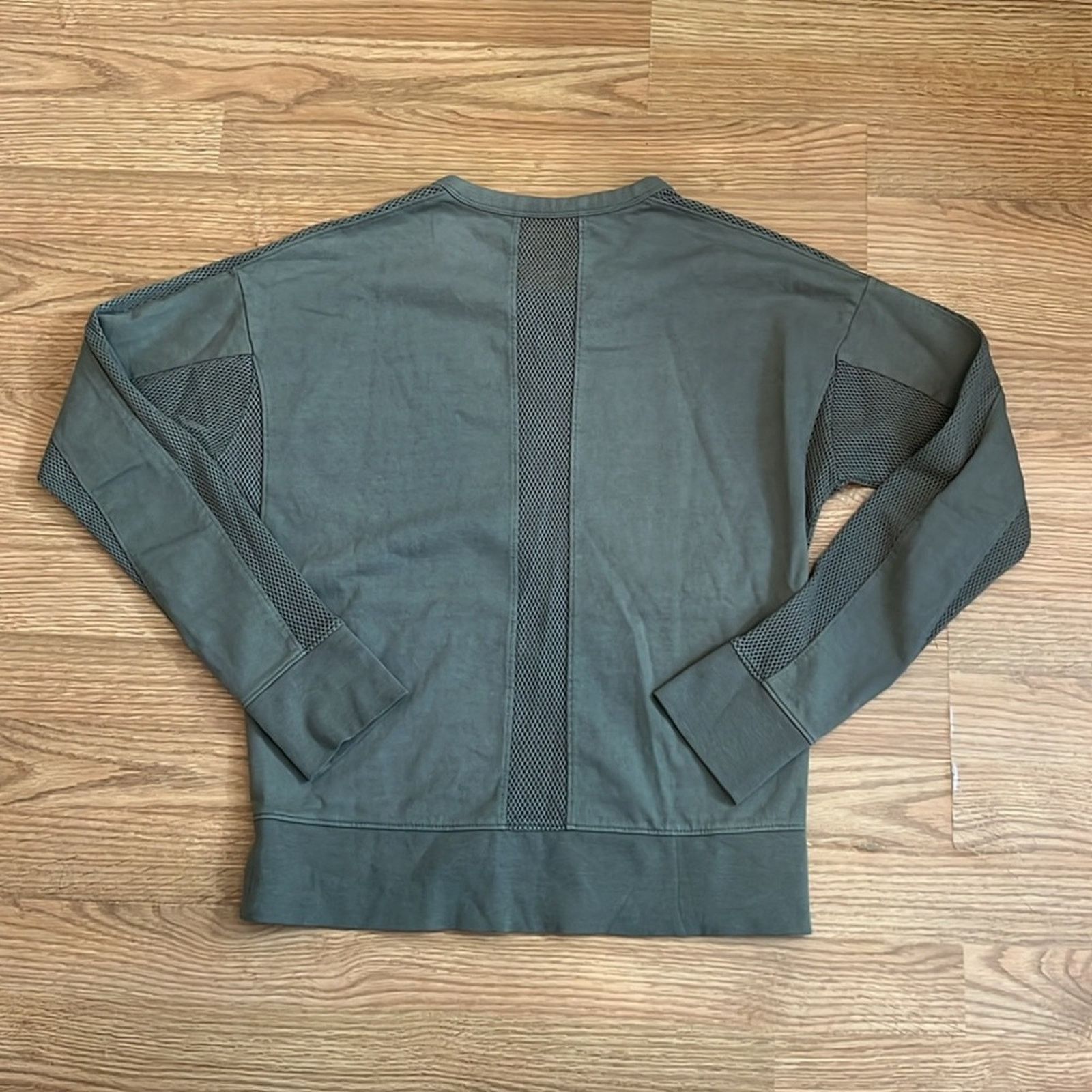 Athleta Athleta Cruise Long Sleeve Sweatshirt in Olive Green Size S / US 4 / IT 40 - 11 Thumbnail