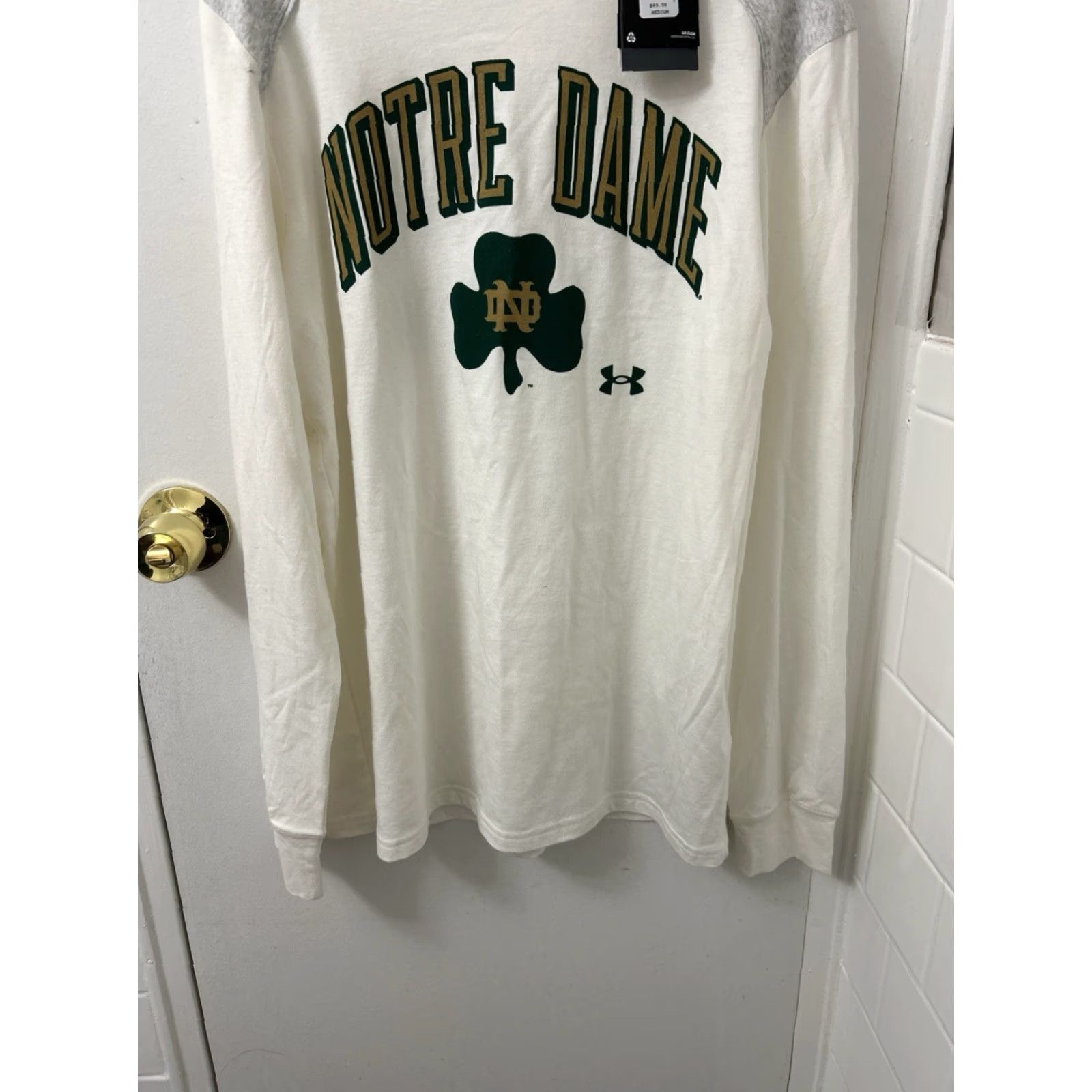 Under Armour Under Armour Shirt Mens Medium Beige Notre Dame Loose Fit L/S NWT MSRP 50 Size US M / EU 48-50 / 2 - 3 Thumbnail