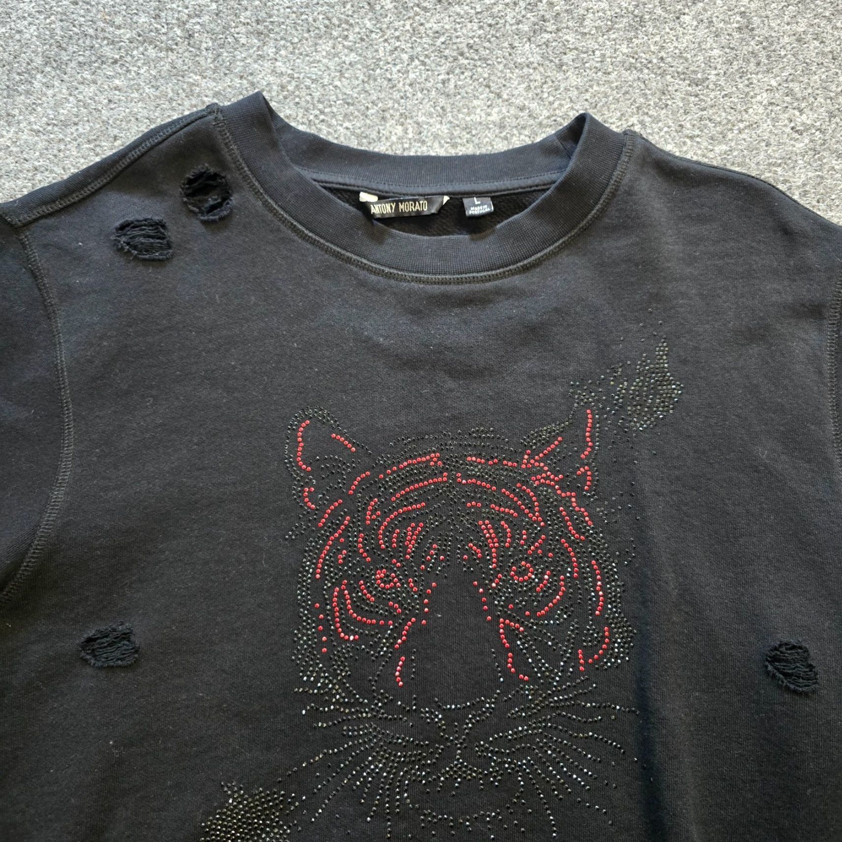 Antony Morato Antony Morato Sweatshirt Womens Size Large Black Tiger Rhinestone Distressed Y2K Pullover Crew Neck Long Sleeve Size L / US 10 / IT 46 - 2 Thumbnail