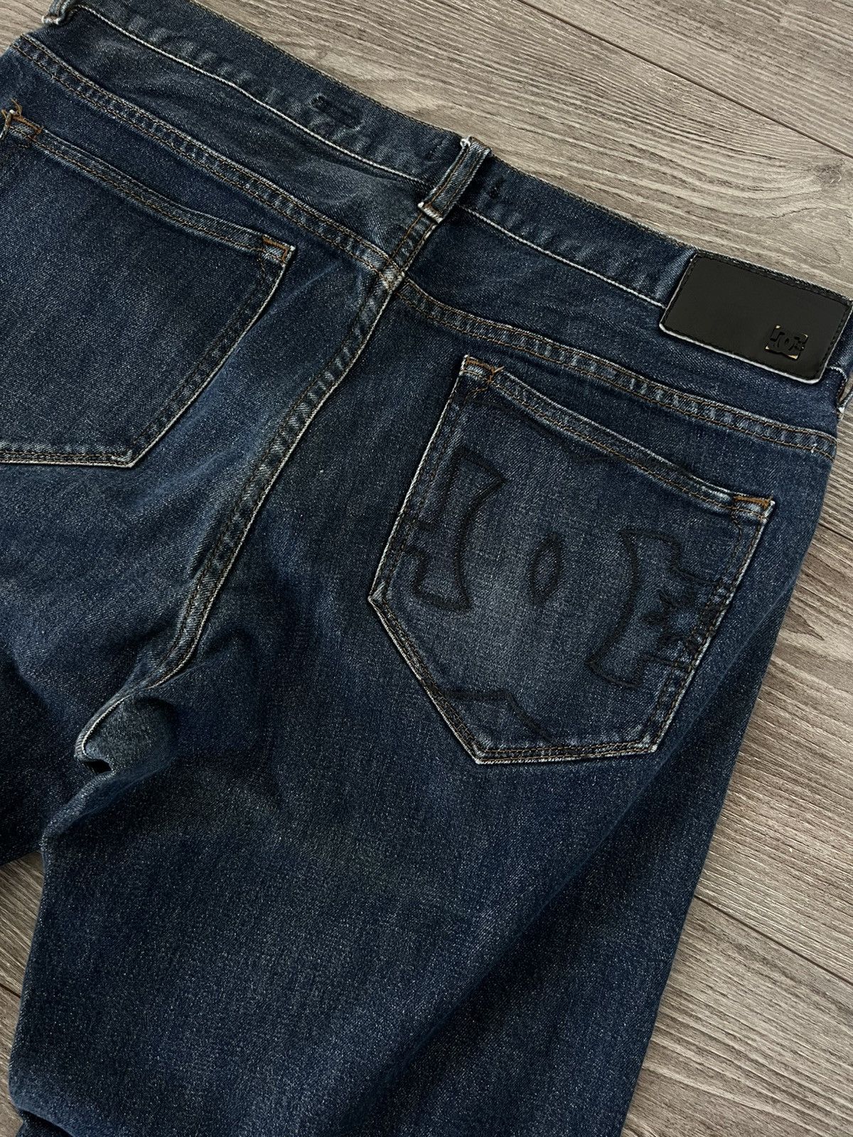 DC Vintage Dc Shoes Big Logo Loose Fit Y2K Opium Selvage Jeans Size US 34 / EU 50 - 10 Thumbnail