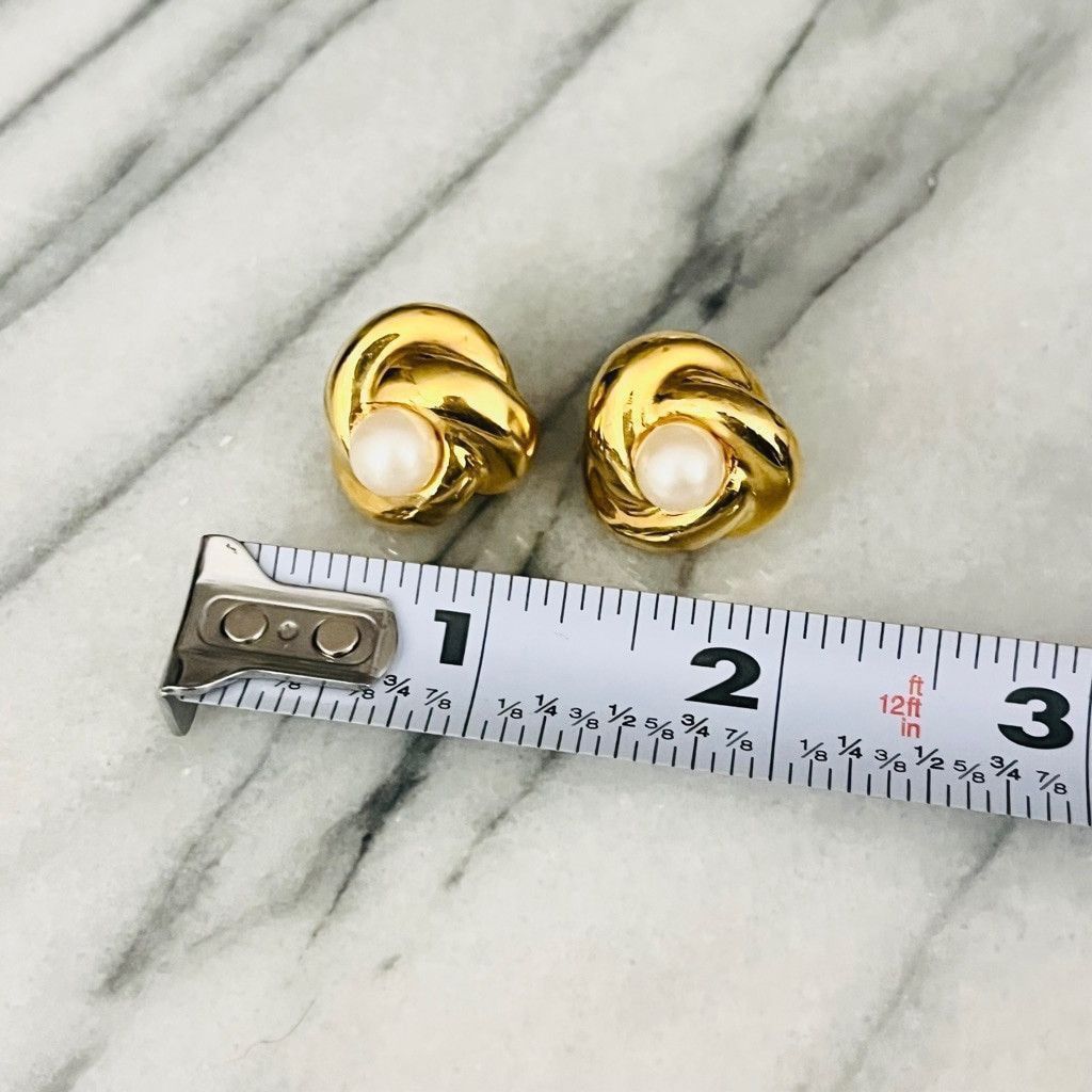 Vintage Vintage Faux Pearl Earrings Gold Toned Metal Swirl Stud Size ONE SIZE - 6 Thumbnail