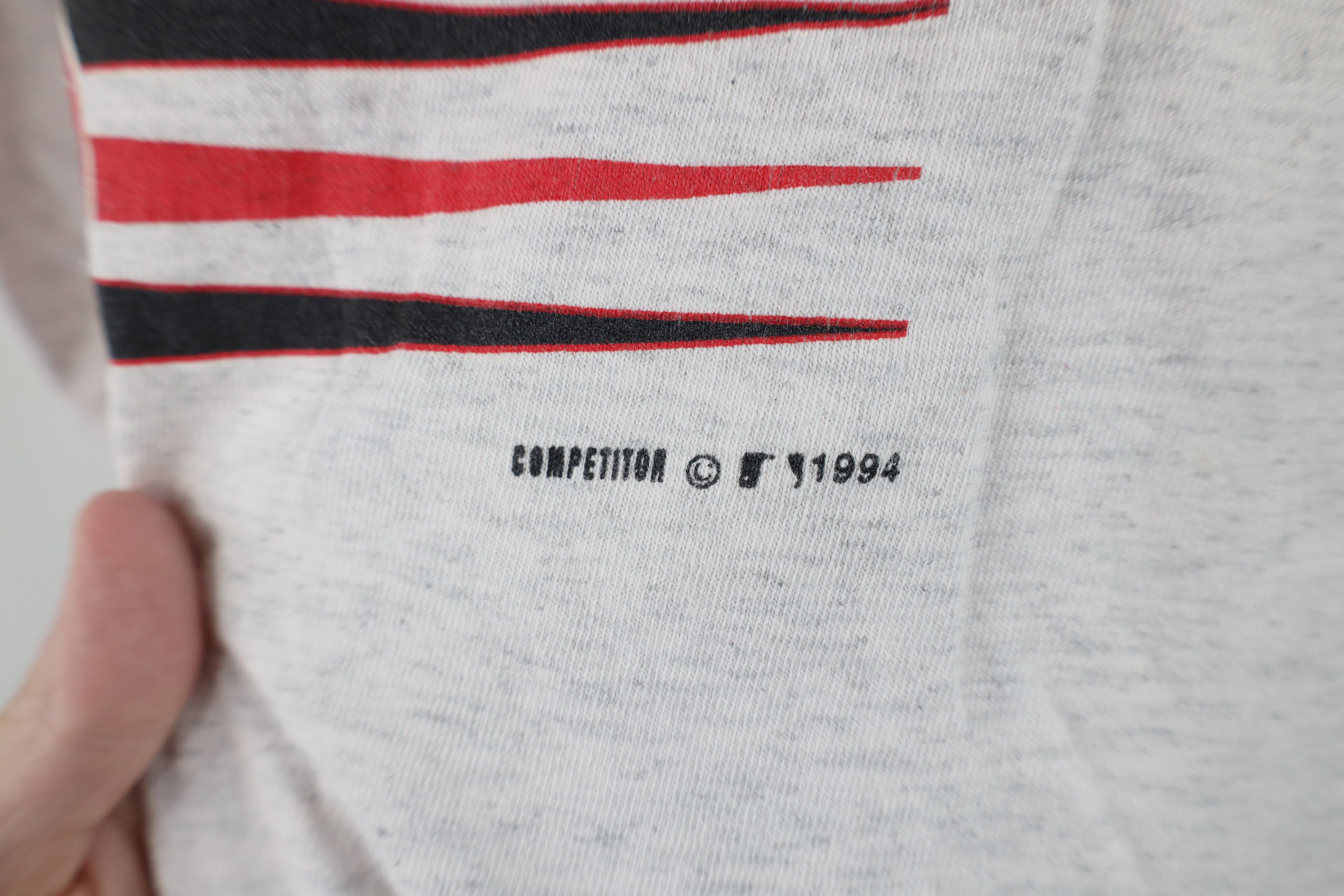Vintage Vintage 90s Reds Baseball Short Sleeve Hooded T-Shirt USA Size US M / EU 48-50 / 2 - 7 Thumbnail