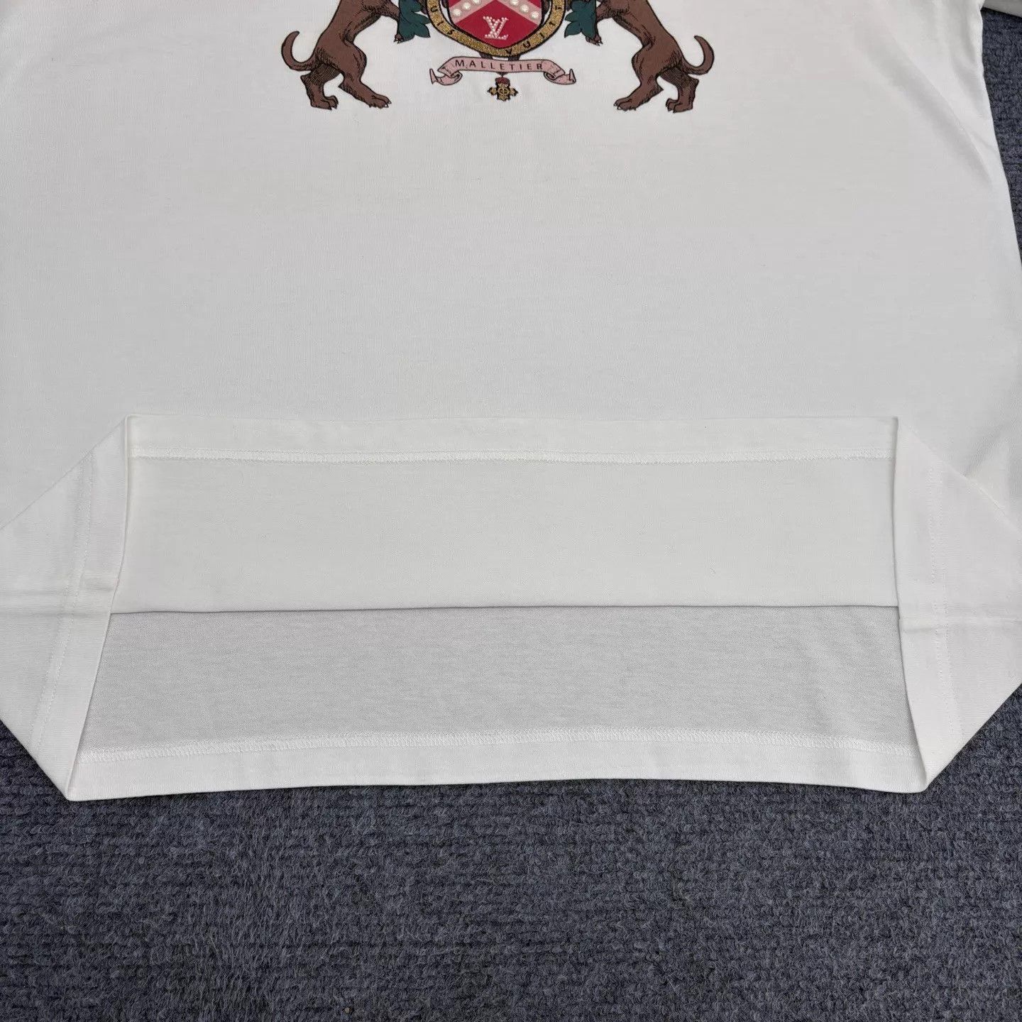 Louis Vuitton LV Double Dog Badge Short Tee L Mint Size US L / EU 52-54 / 3 - 4 Thumbnail