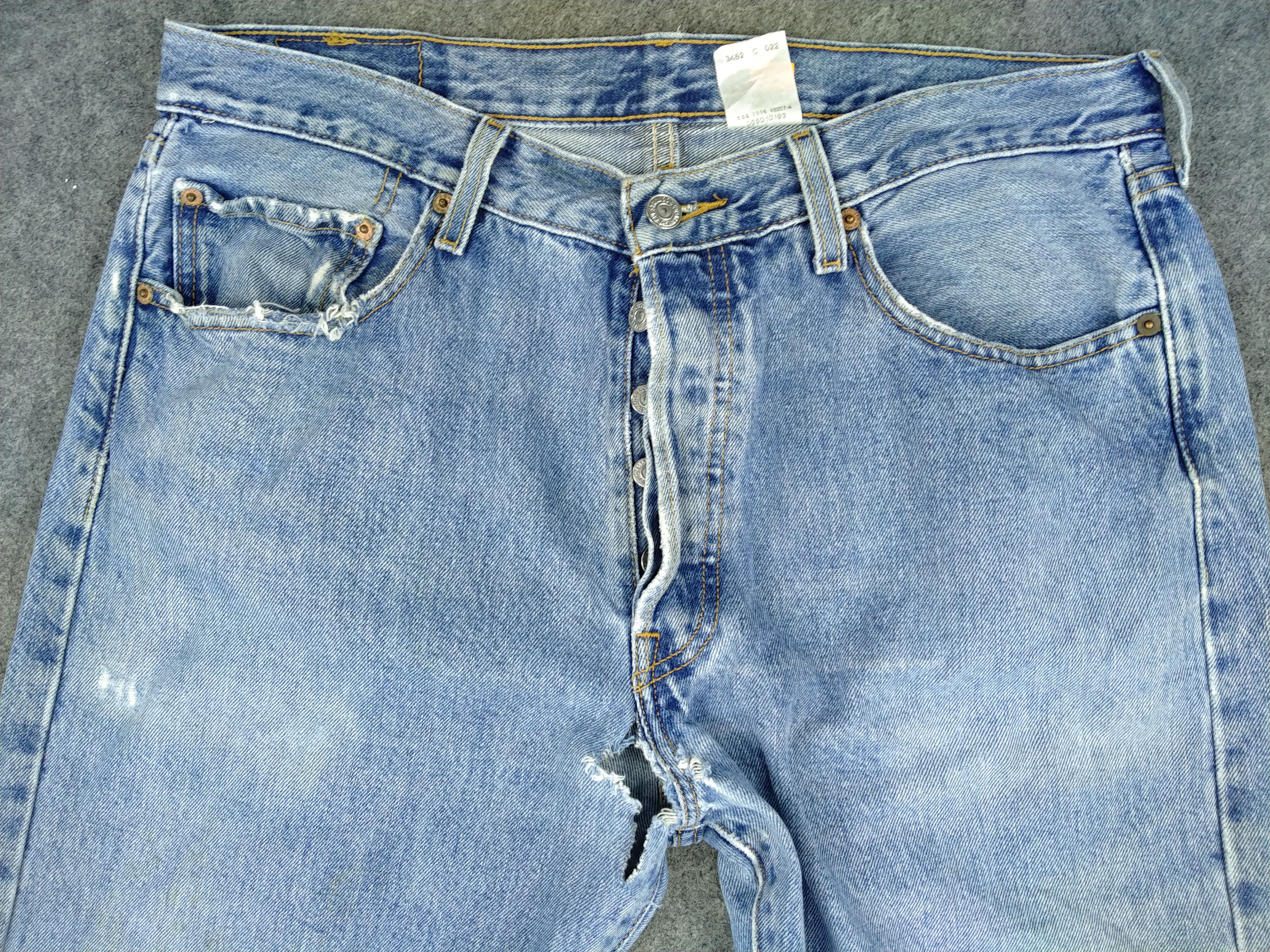 Levi's Vintage Levi's 501 Blue Wash Denim 34x31.5 -JN799 Size US 34 / EU 50 - 3 Thumbnail