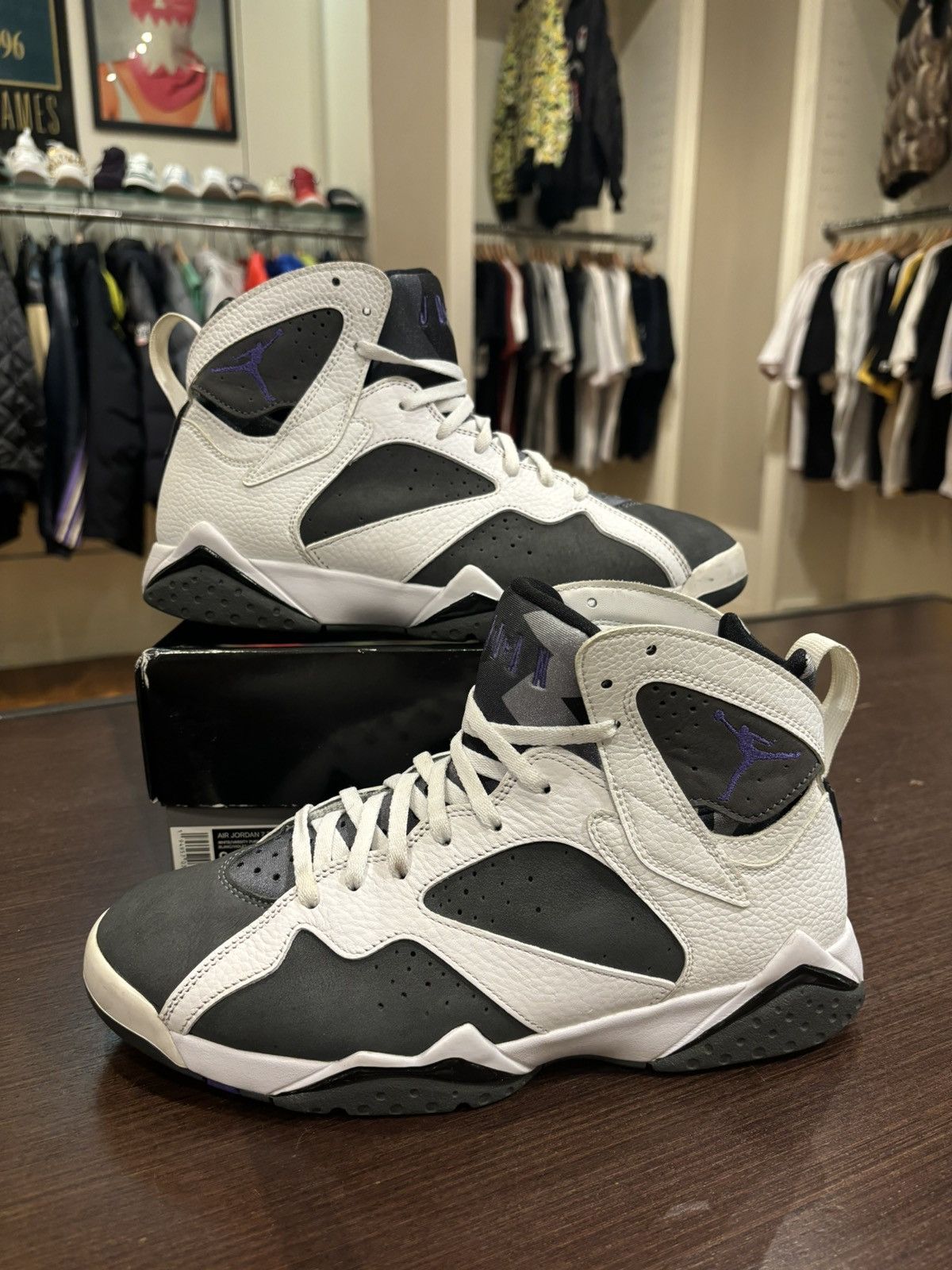 Jordan Retro Flint (2021)
