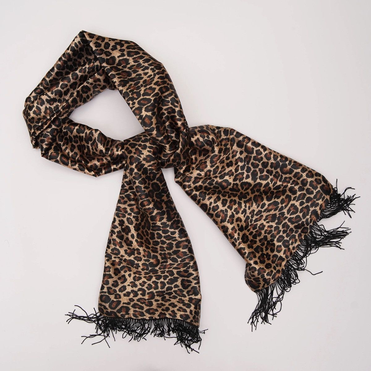 Japanese Brand Leopard print scarf 🐆 Size ONE SIZE - 1 Thumbnail