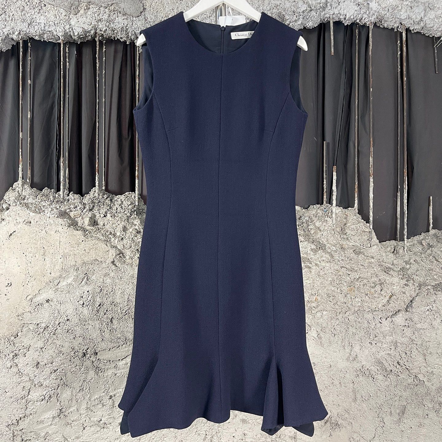 Dior Dior Sleeveless Virgin Wool Mini Dress Size 34 Size XS / US 0-2 / IT 36-38 - 1 Thumbnail