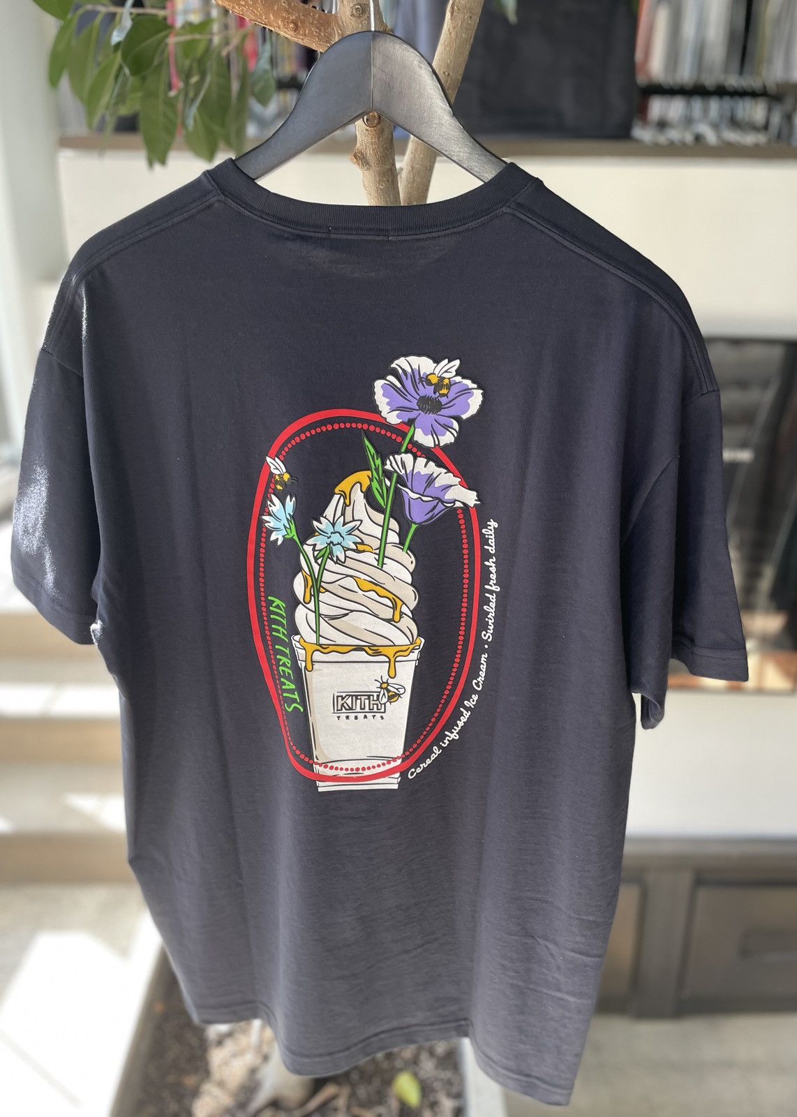 Kith Kith Treats Honey II Box Logo Tee Size US L / EU 52-54 / 3 - 4 Thumbnail