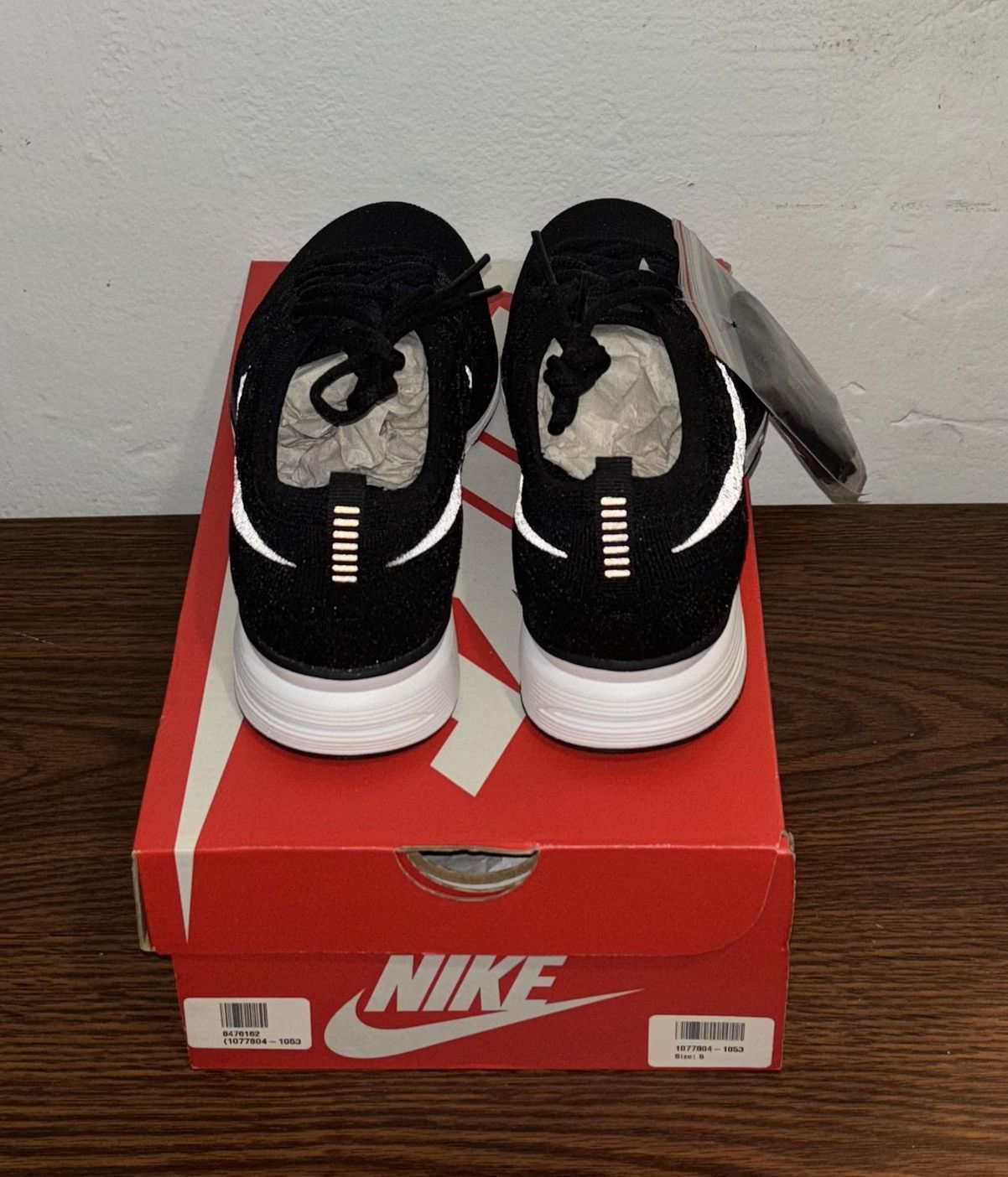 Nike Nike Flyknit Trainer Black White 3M Size US 5 / EU 37 - 6 Thumbnail