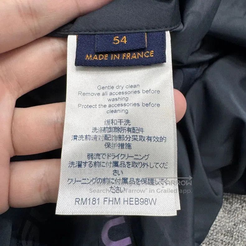 Louis Vuitton Louis Vuitton LV Logo Hooded Jacket. Size US XL / EU 56 / 4 - 5 Thumbnail