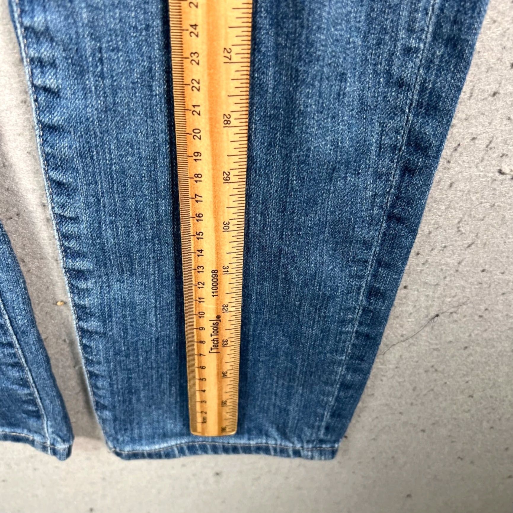 Vintage AG Adriano Goldschmied Jeans 28 Women's Distressed Light Wash 5-Pocket Denim Tapered High Rise - Blue Vintage No Size 28" / US 6 / IT 42 - 7 Thumbnail